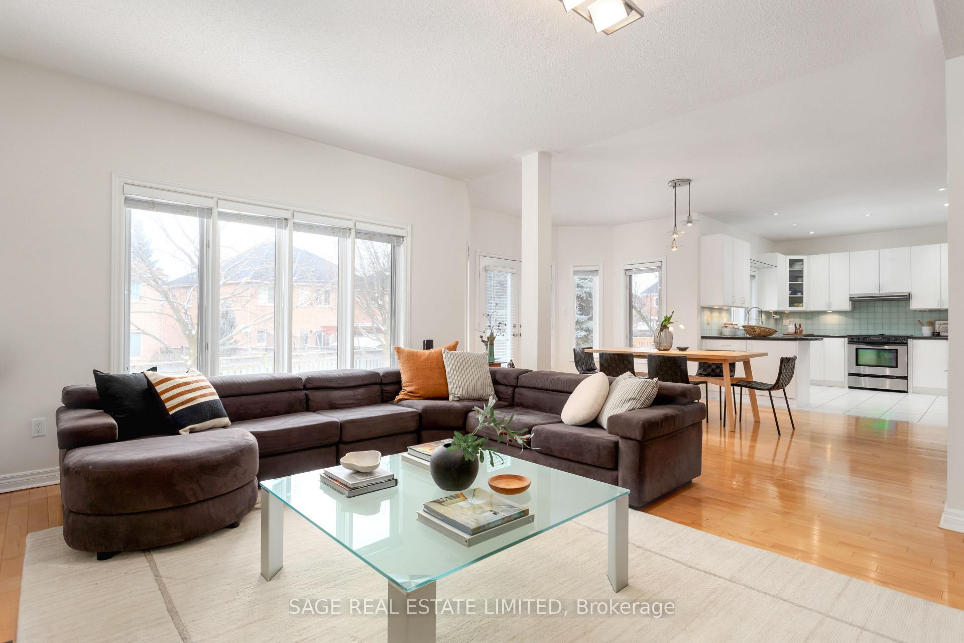 Photo 12 of 46 Goldring Crescent, Markham, Cachet — HOMEH