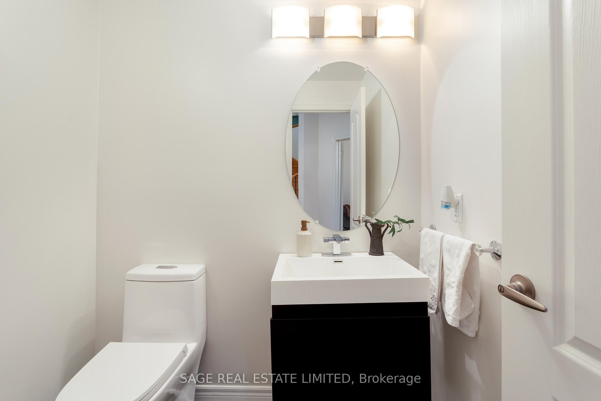 Photo 24 of 46 Goldring Crescent, Markham, Cachet — HOMEH