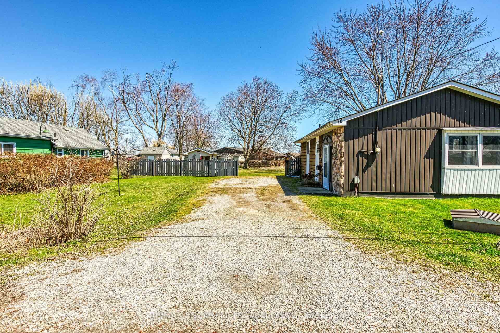 Photo 8 of 16 Witherspoon Drive, Haldimand — HOMEH
