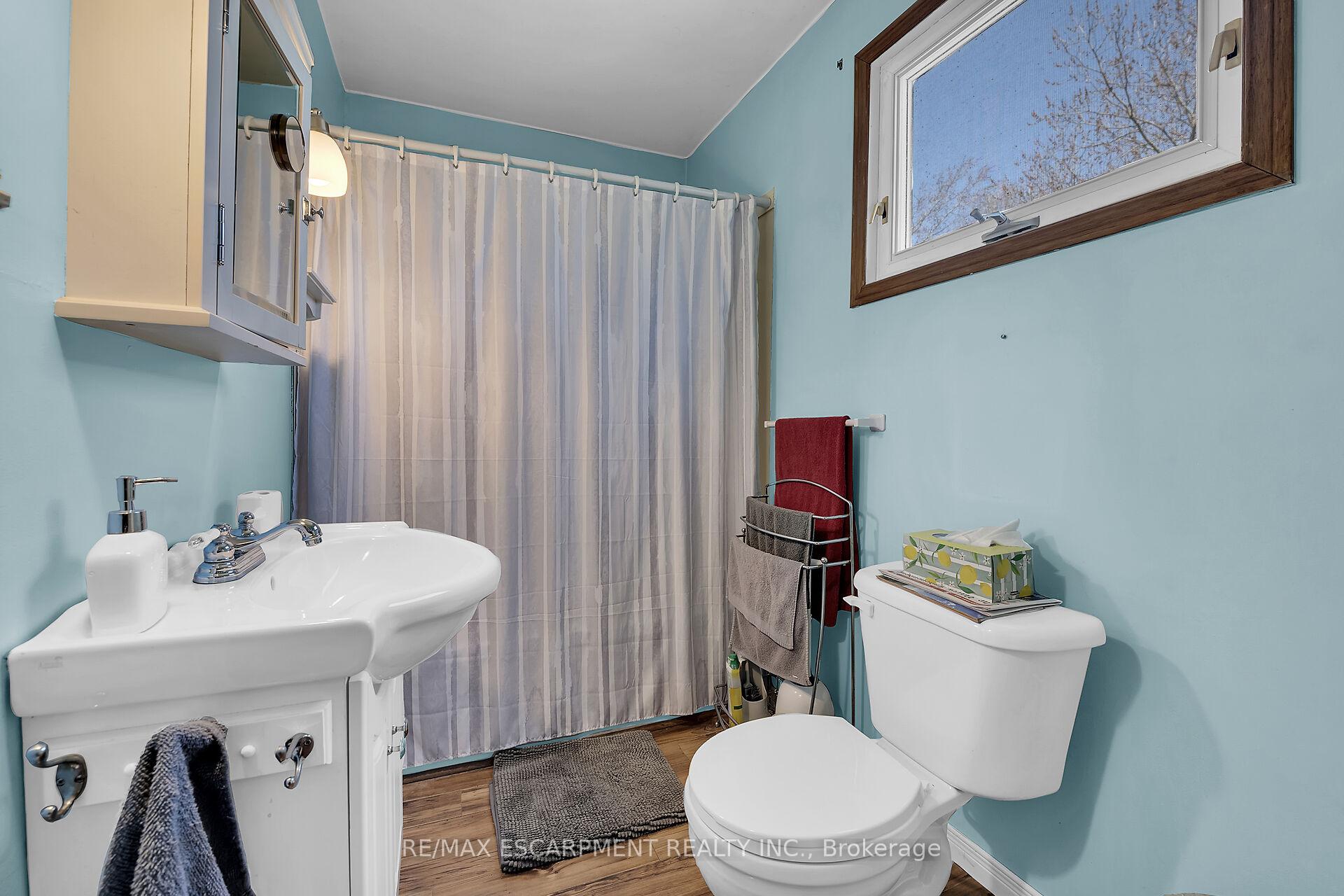 Photo 25 of 16 Witherspoon Drive, Haldimand — HOMEH