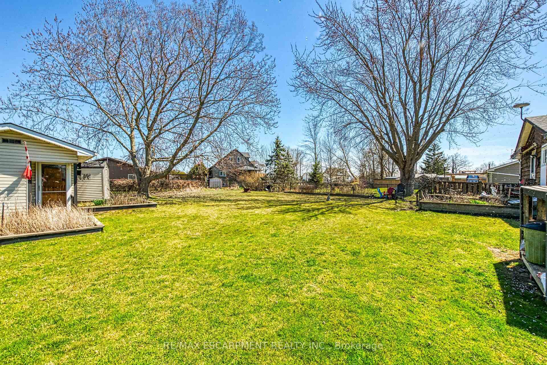 Photo 34 of 16 Witherspoon Drive, Haldimand — HOMEH