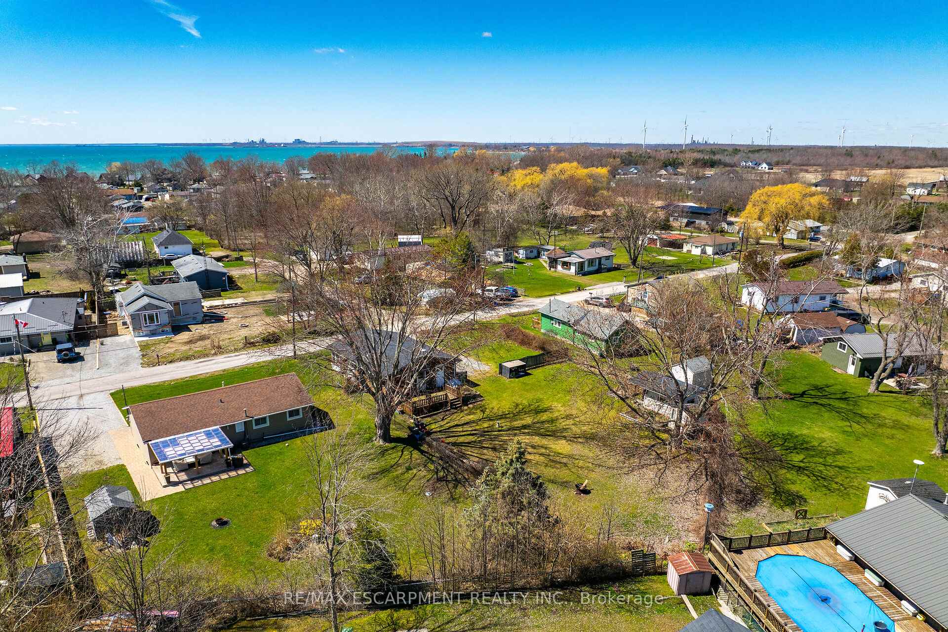 Photo 35 of 16 Witherspoon Drive, Haldimand — HOMEH