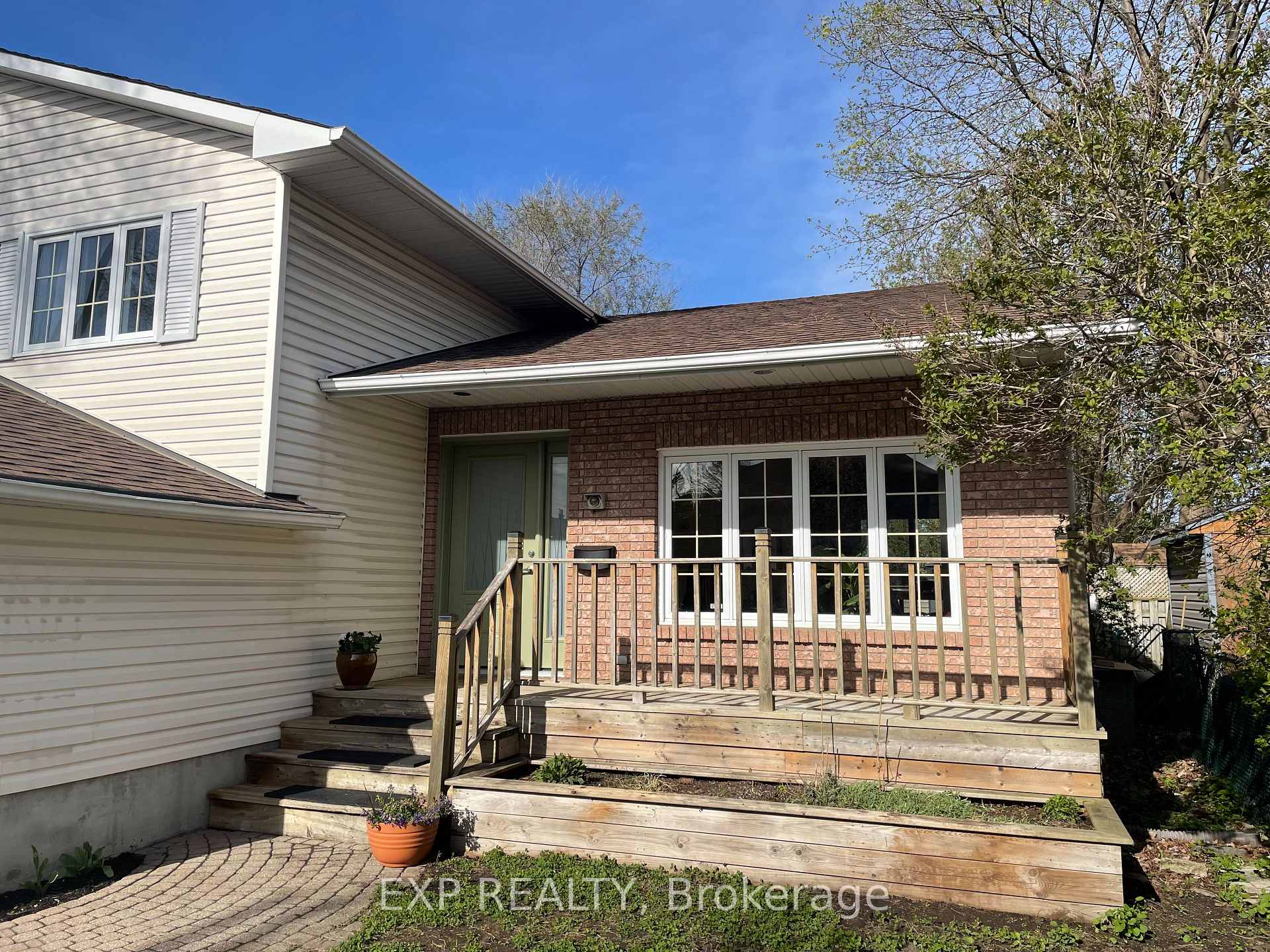 Photo 9 of 291 Carleton Avenue, Ottawa, Ottawa West — HOMEH