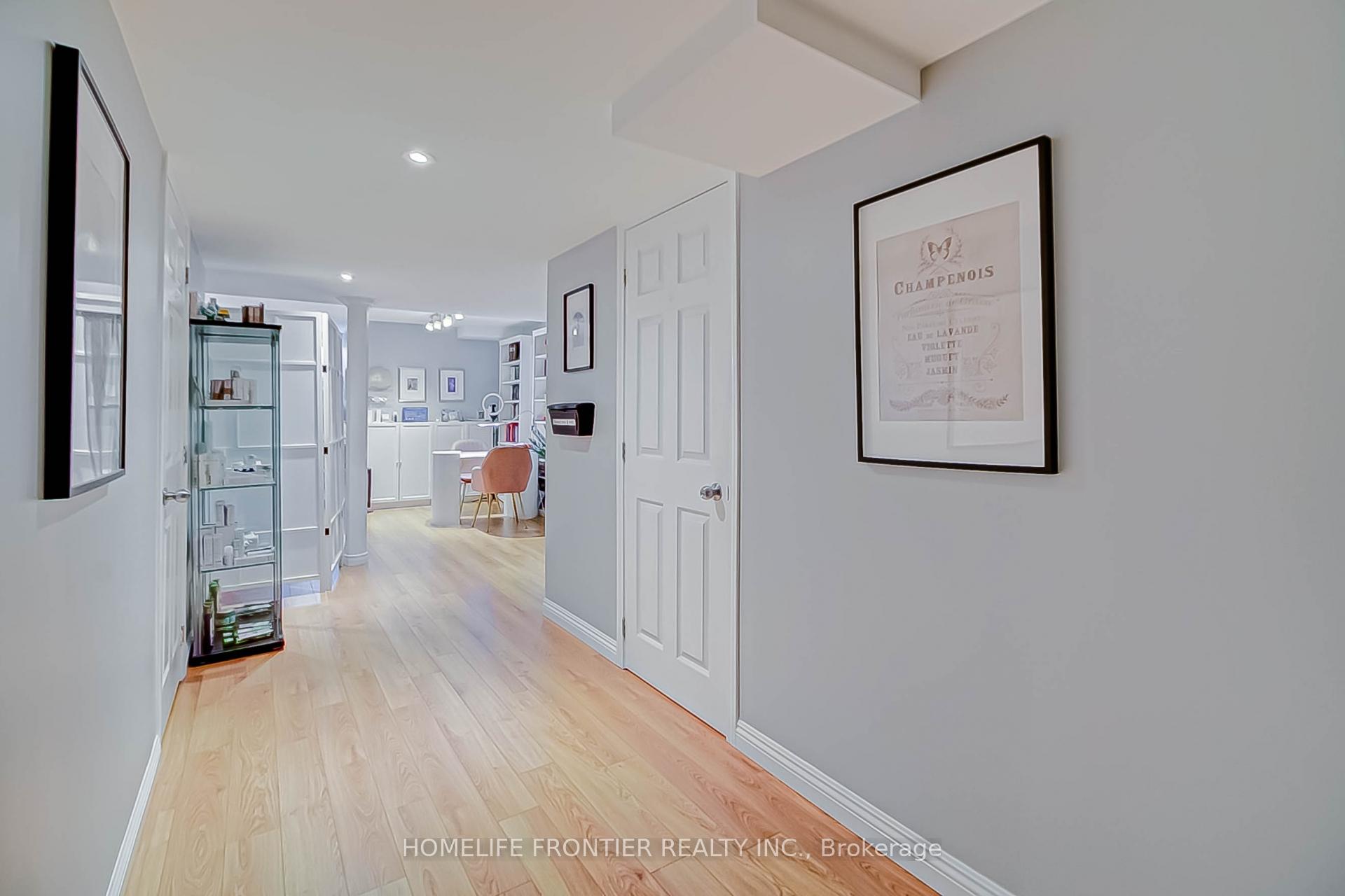 Photo 14 of 39 White Spruce Crescent, Vaughan, Patterson — HOMEH