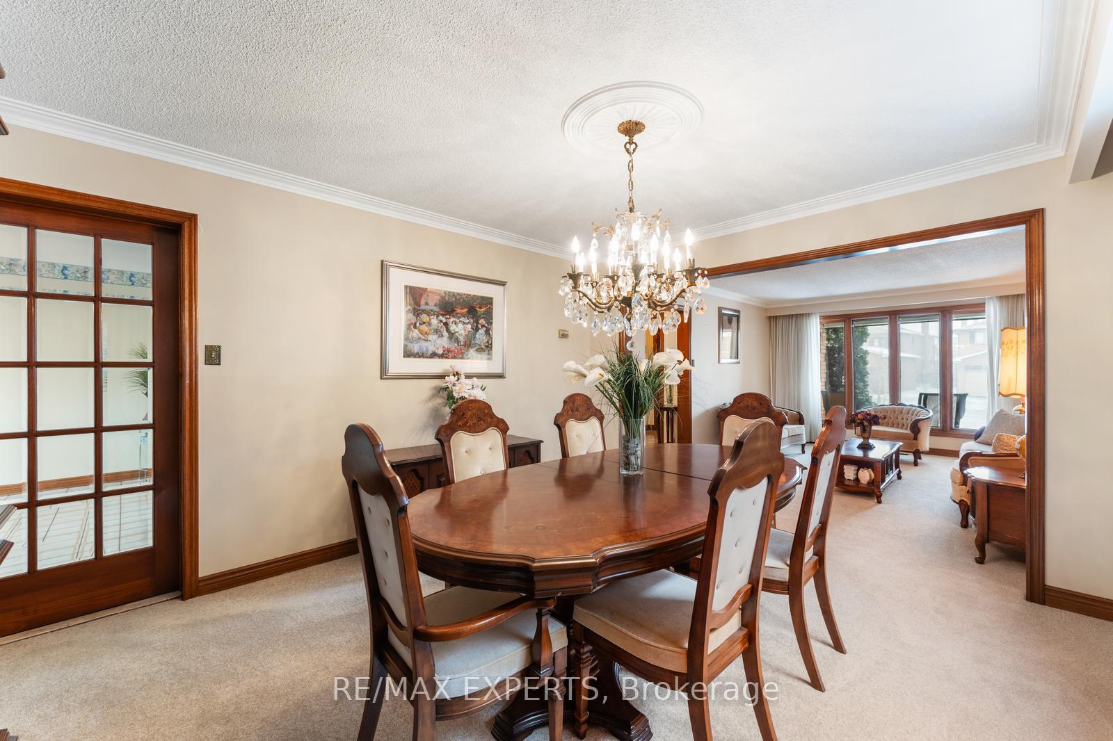 Photo 10 of 85 Claudia Avenue, Vaughan, West Woodbridge — HOMEH