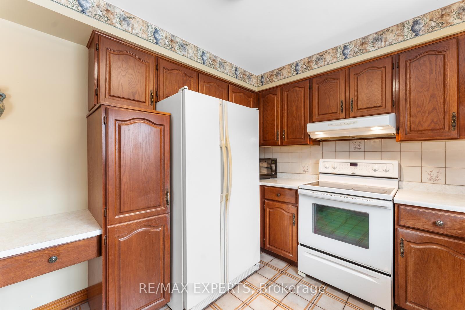 Photo 35 of 85 Claudia Avenue, Vaughan, West Woodbridge — HOMEH