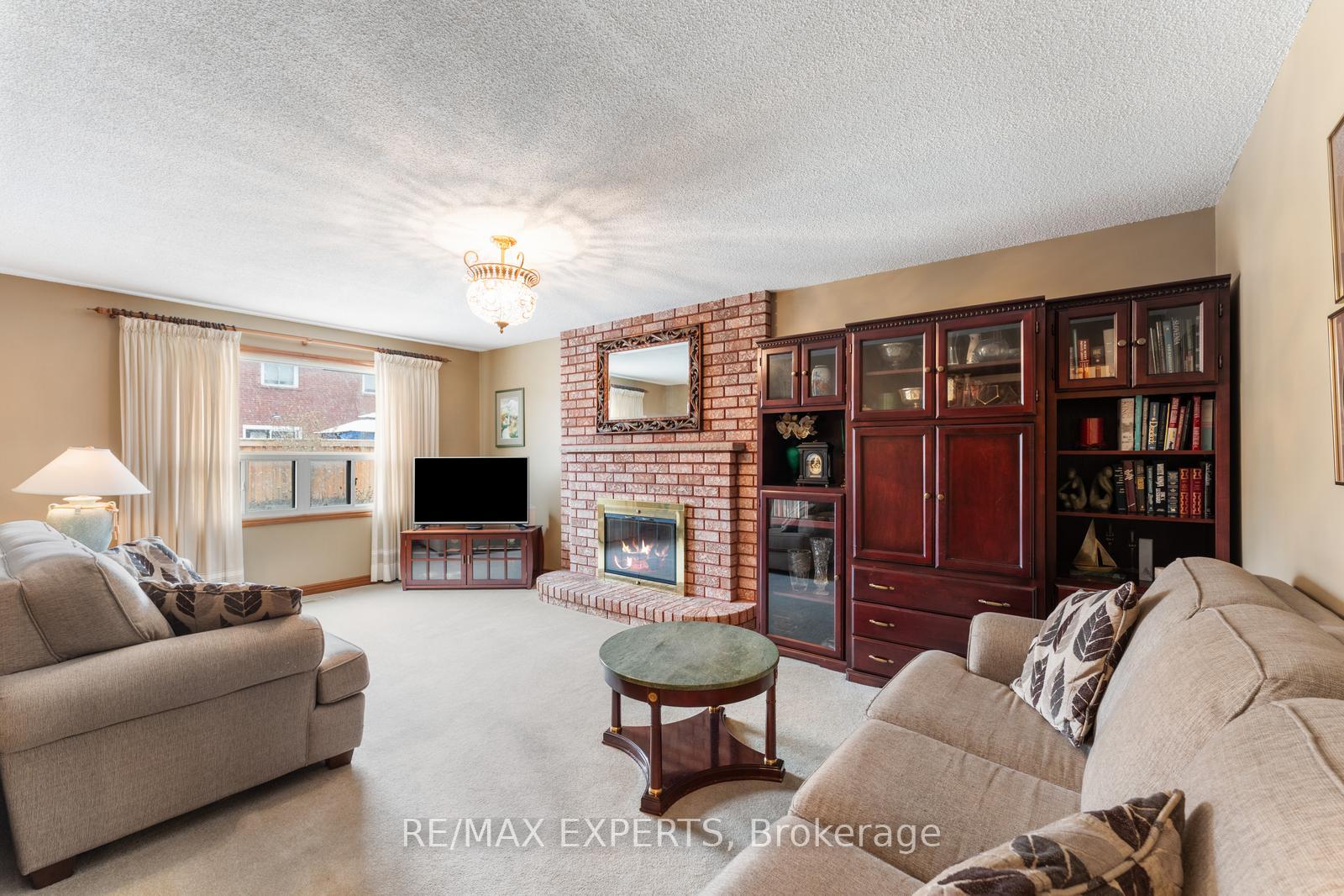 Photo 16 of 85 Claudia Avenue, Vaughan, West Woodbridge — HOMEH