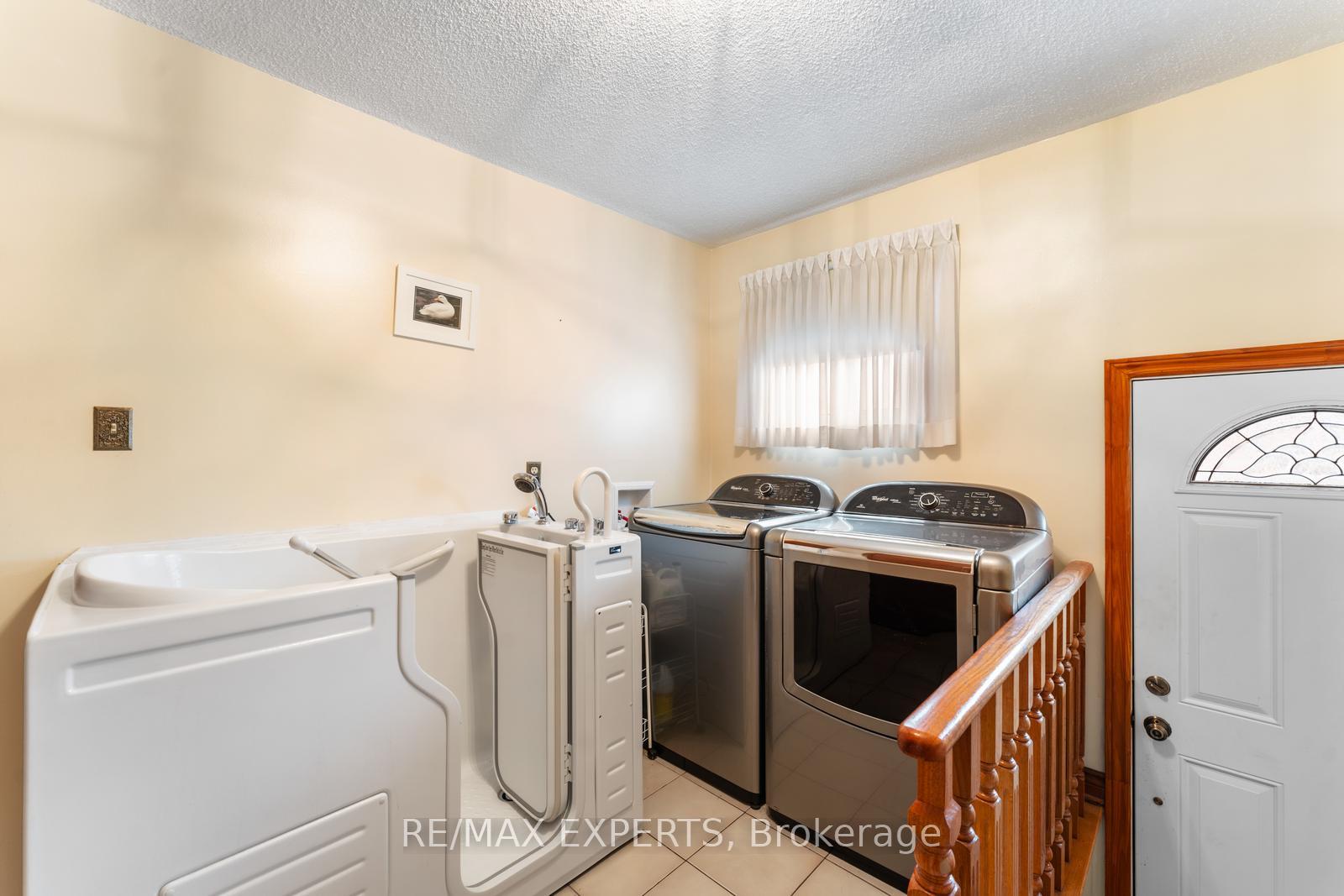 Photo 40 of 85 Claudia Avenue, Vaughan, West Woodbridge — HOMEH