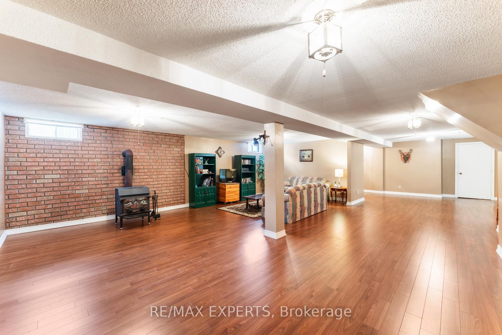 Photo 37 of 85 Claudia Avenue, Vaughan, West Woodbridge — HOMEH