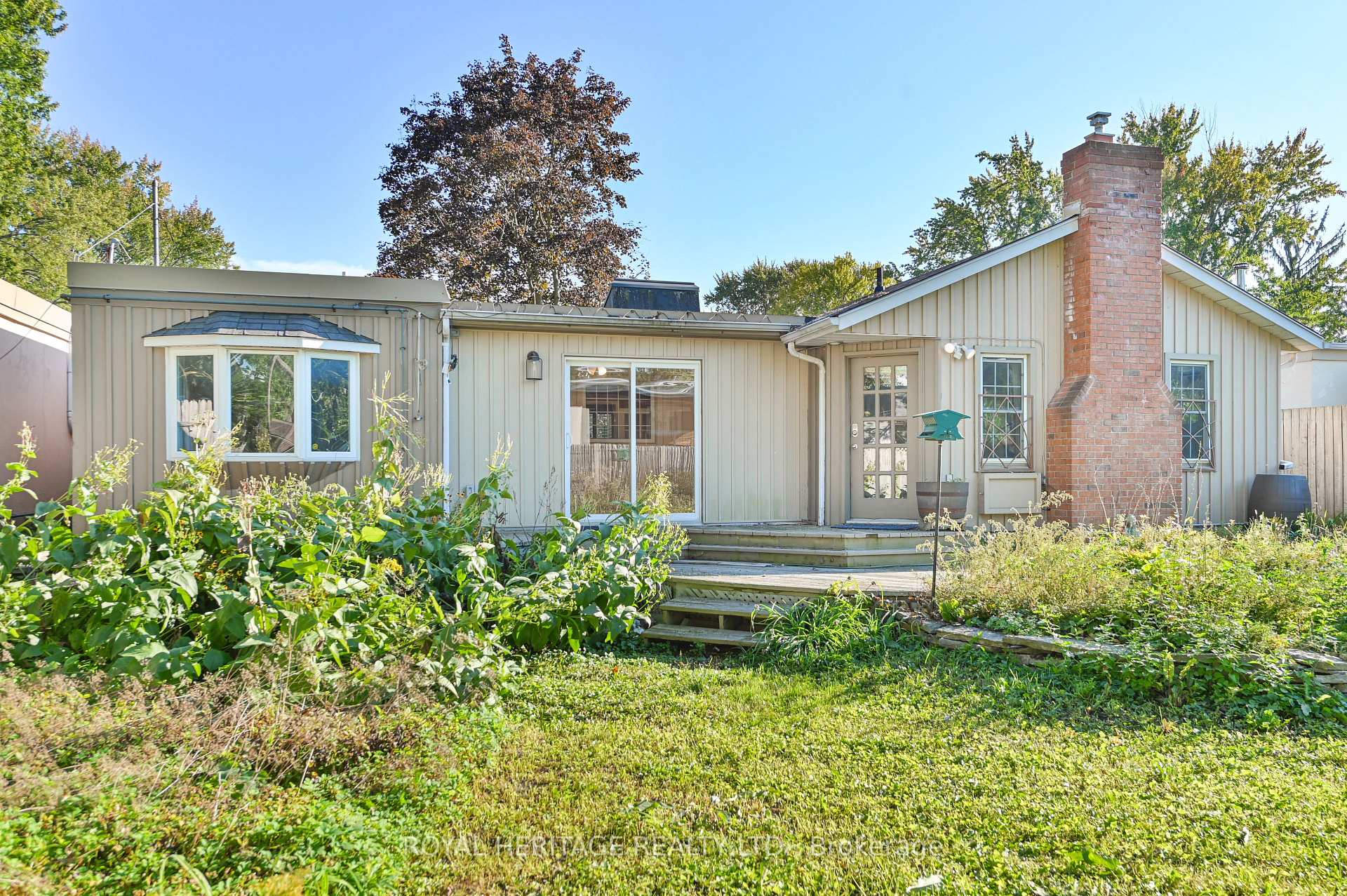 Photo 1 of 162 Queen Street, Belleville, Belleville Ward — HOMEH