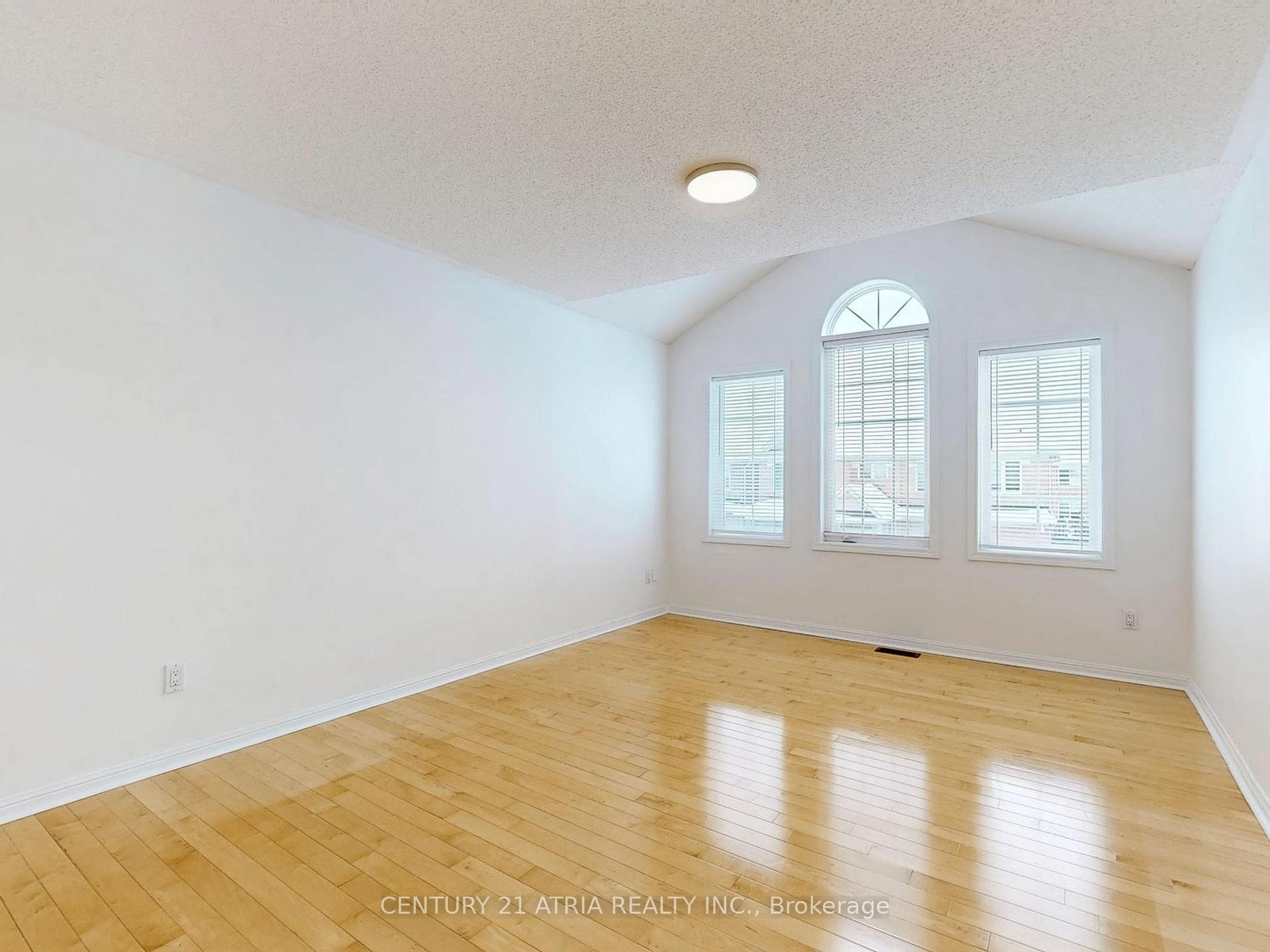 Photo 33 of 13 Dogwood Street, Markham, Wismer — HOMEH