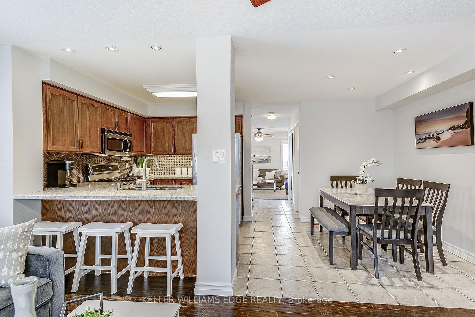 Photo 10 of Unit 4, 7 Sirente Drive, Hamilton, Crerar — HOMEH