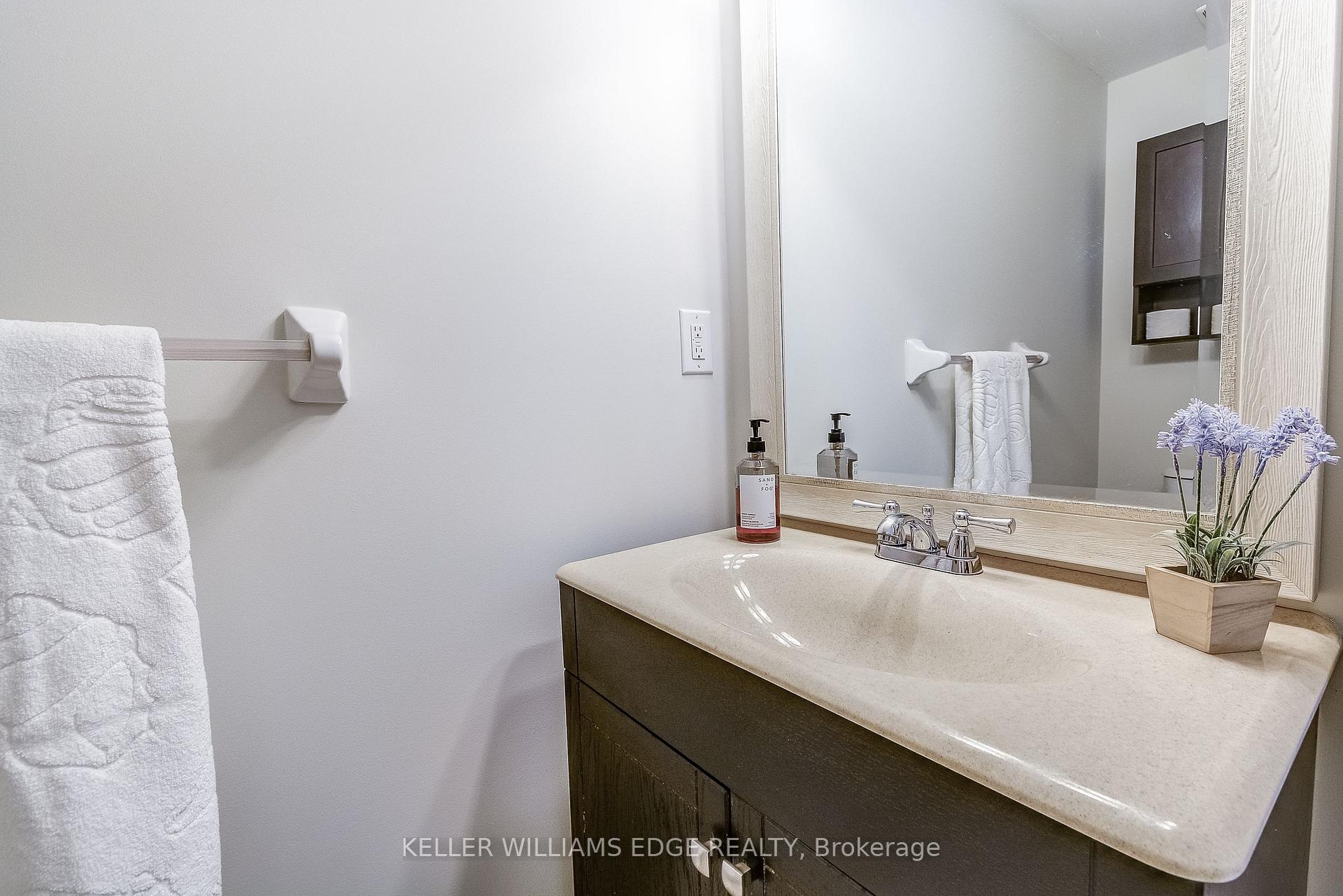 Photo 11 of Unit 4, 7 Sirente Drive, Hamilton, Crerar — HOMEH