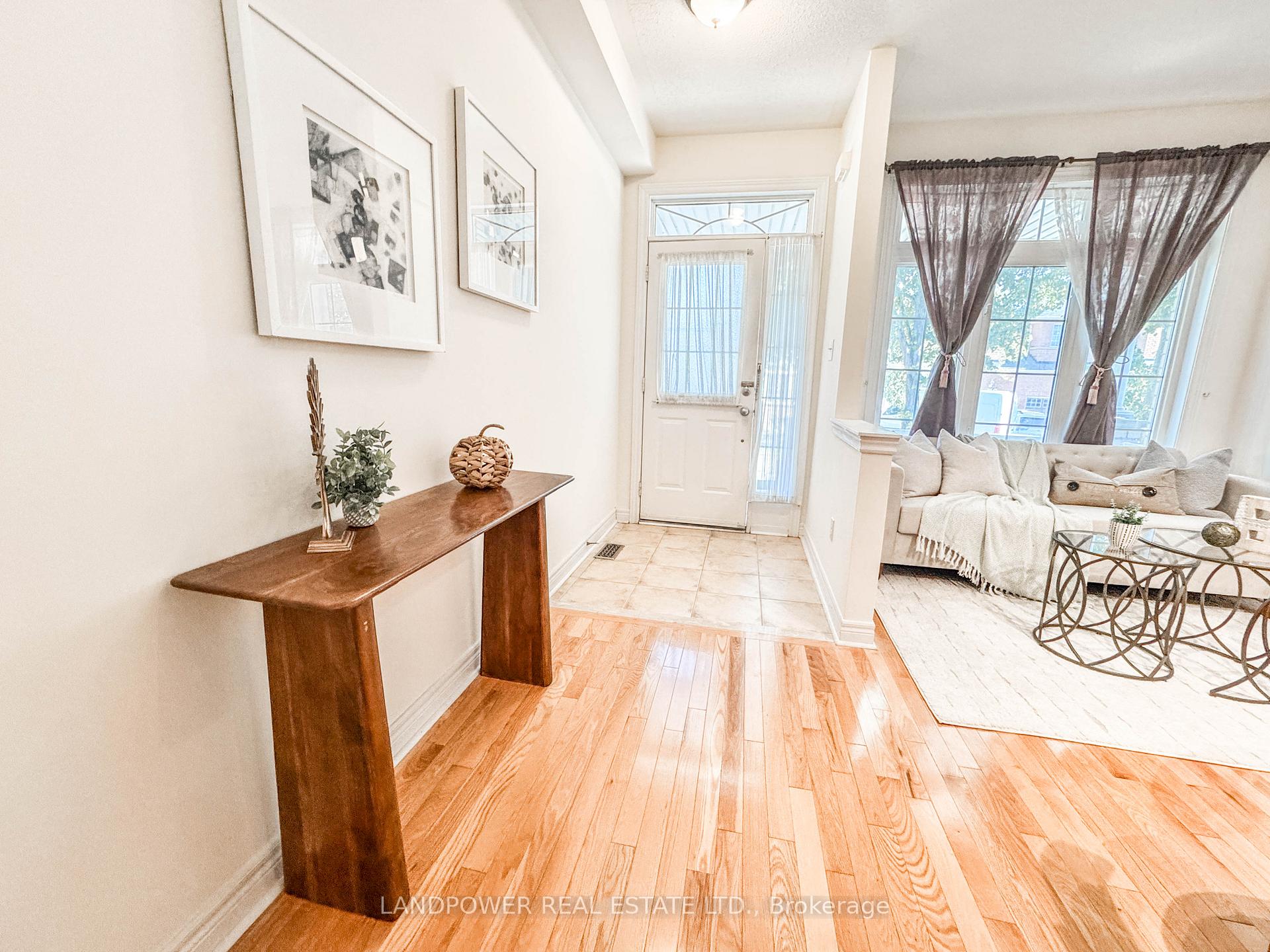 Photo 17 of 10 Bartlett Road, Markham, Cachet — HOMEH