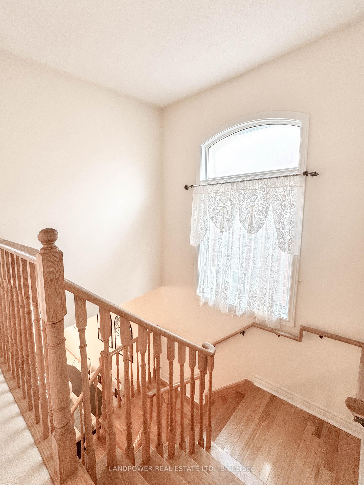 Photo 16 of 10 Bartlett Road, Markham, Cachet — HOMEH
