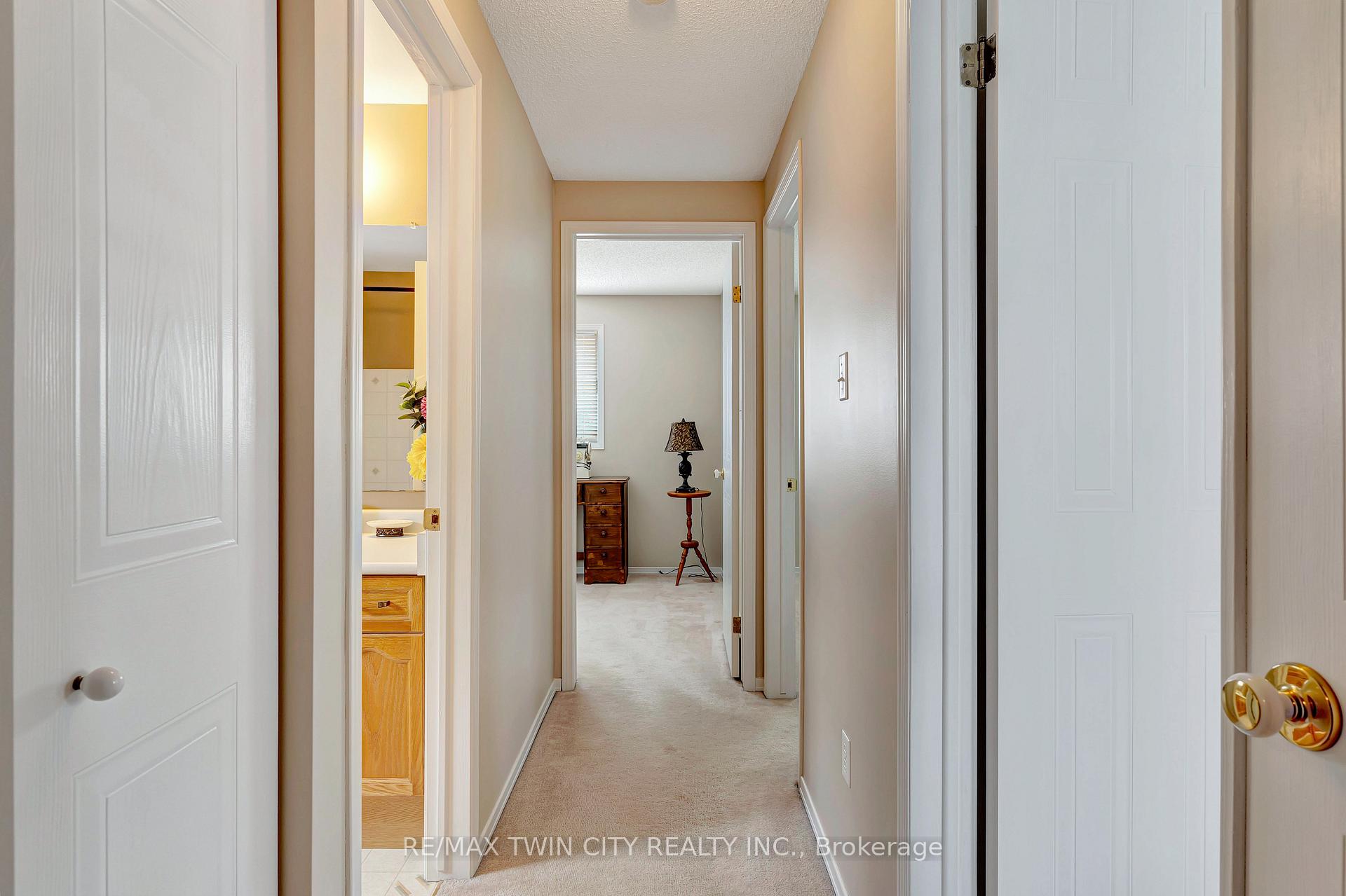 Photo 12 of 172 Auburn Drive, Kitchener — HOMEH