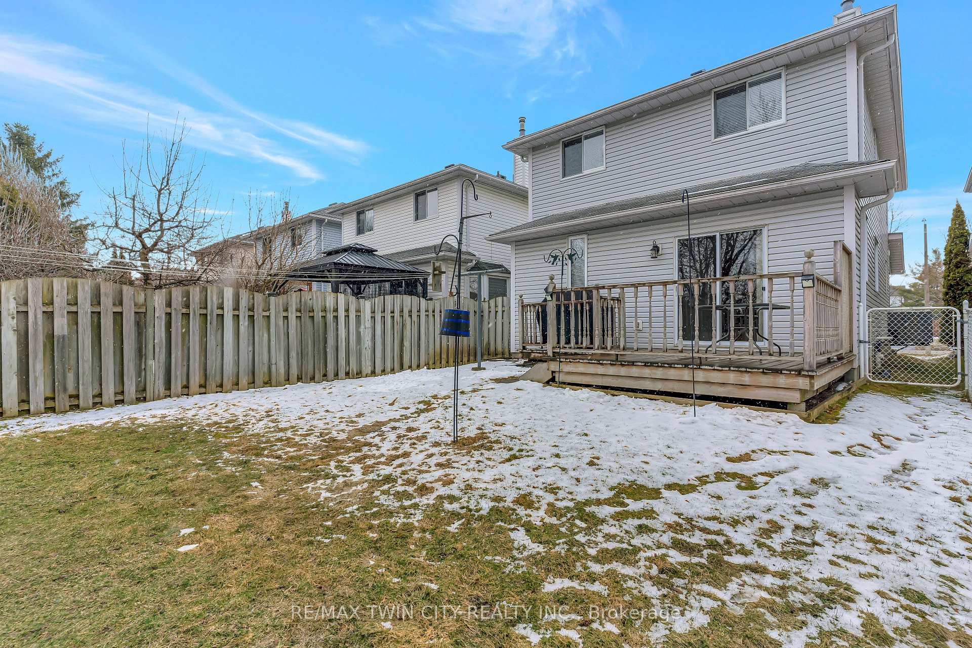 Photo 30 of 172 Auburn Drive, Kitchener — HOMEH
