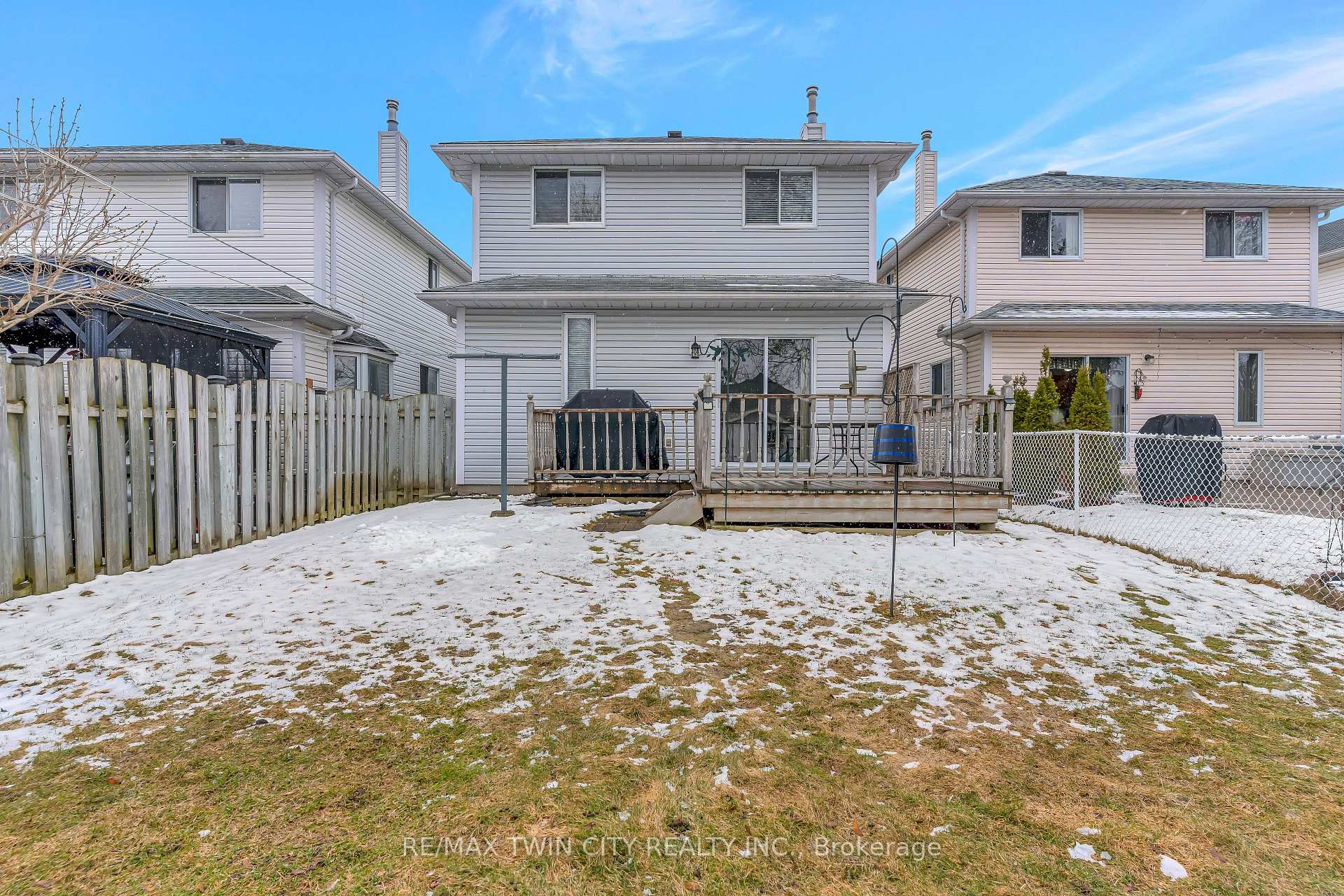 Photo 32 of 172 Auburn Drive, Kitchener — HOMEH