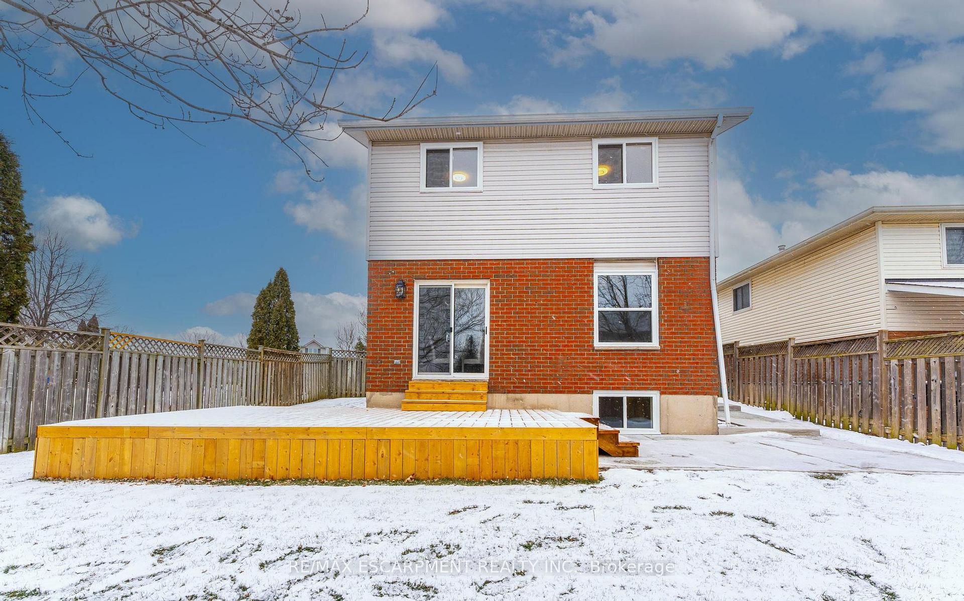 Photo 29 of 29 Featherwood Crescent, Hamilton, Stoney Creek — HOMEH