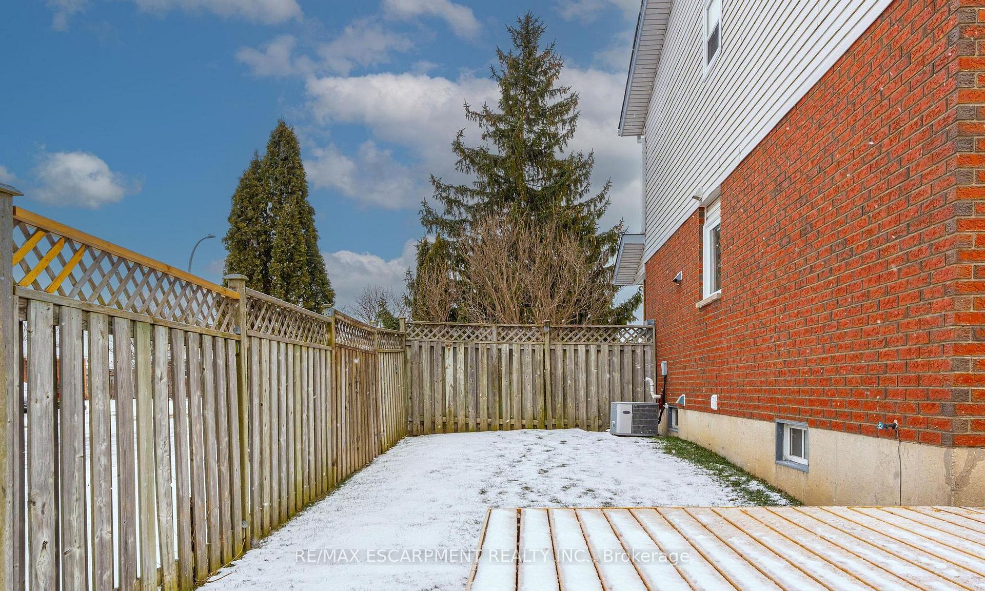 Photo 30 of 29 Featherwood Crescent, Hamilton, Stoney Creek — HOMEH