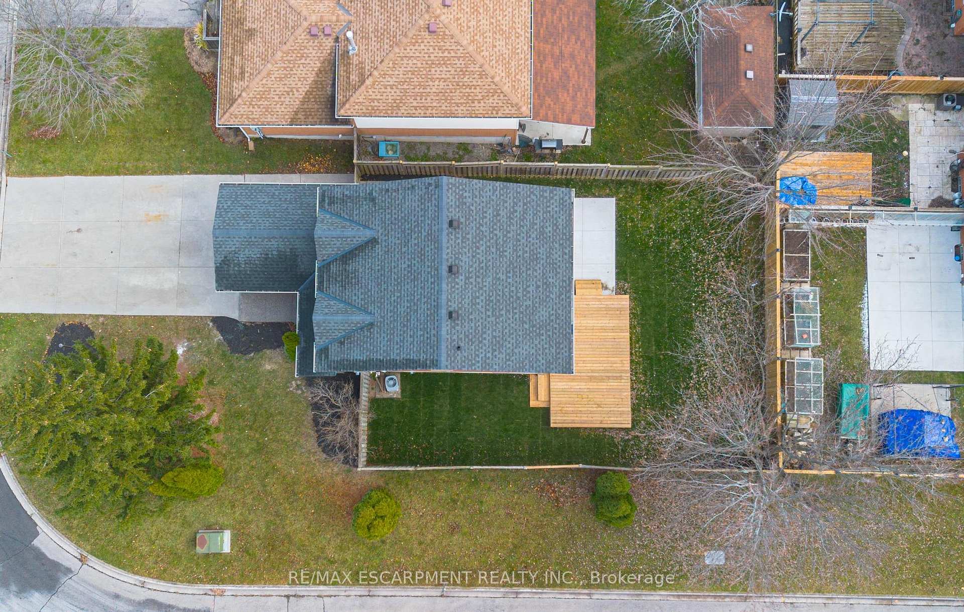Photo 36 of 29 Featherwood Crescent, Hamilton, Stoney Creek — HOMEH