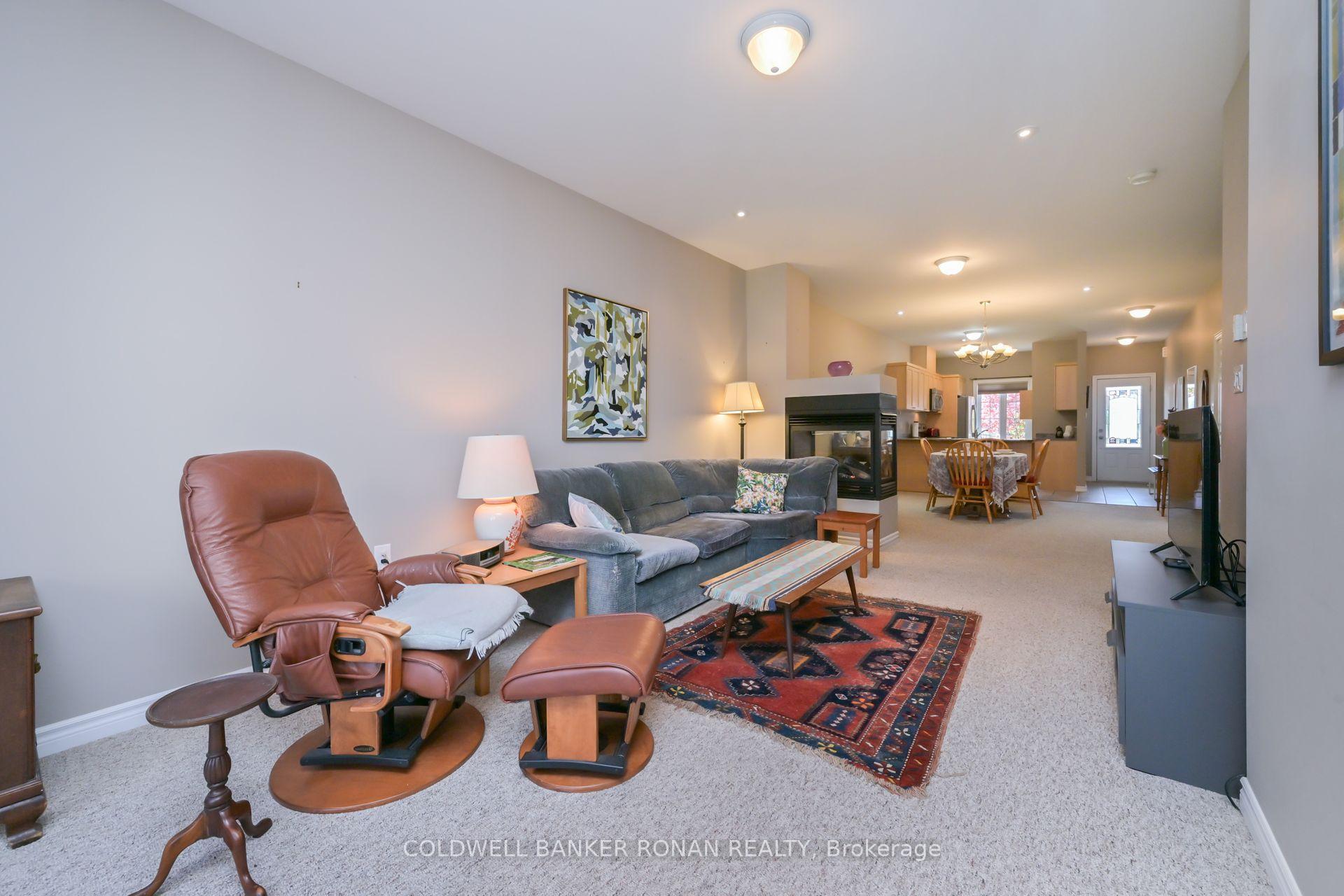 Photo 17 of 27 Kingsmere Crescent, New Tecumseth, Alliston — HOMEH