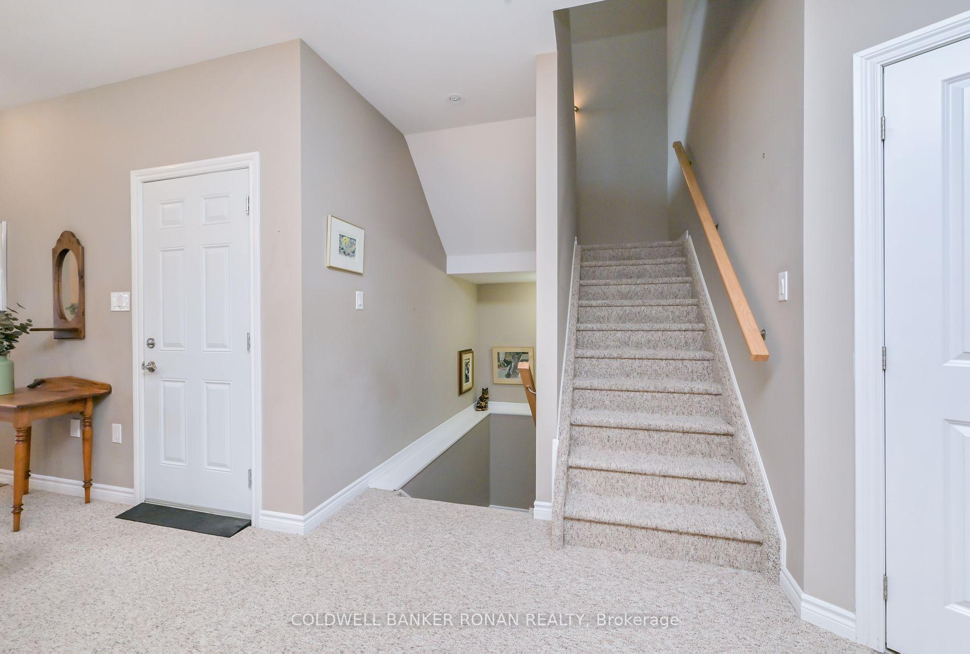 Photo 25 of 27 Kingsmere Crescent, New Tecumseth, Alliston — HOMEH