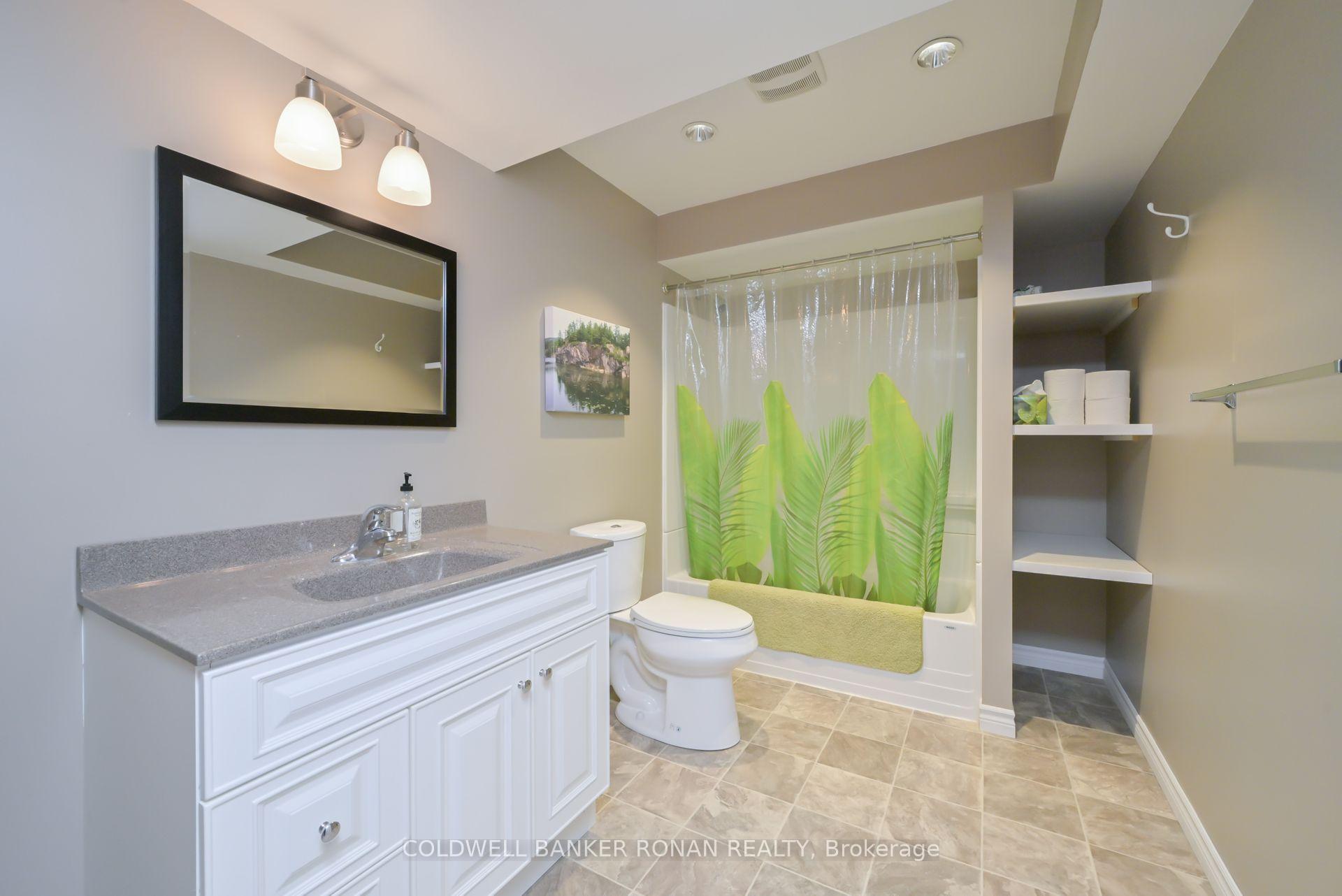 Photo 18 of 27 Kingsmere Crescent, New Tecumseth, Alliston — HOMEH