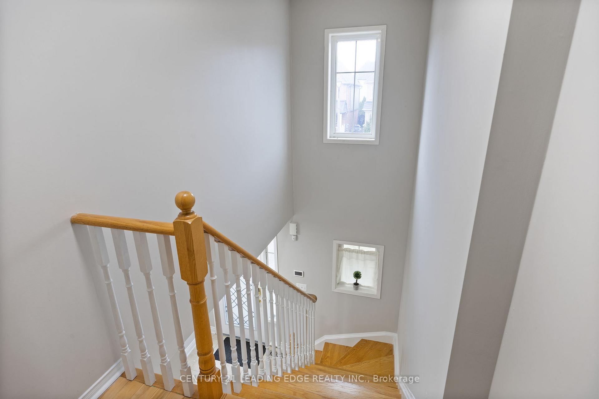 Photo 23 of 41 Westray Crescent, Ajax, Northeast Ajax — HOMEH