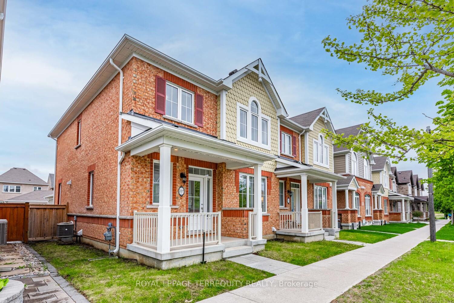 Photo 3 of 207 Almira Avenue, Markham, Cornell — HOMEH