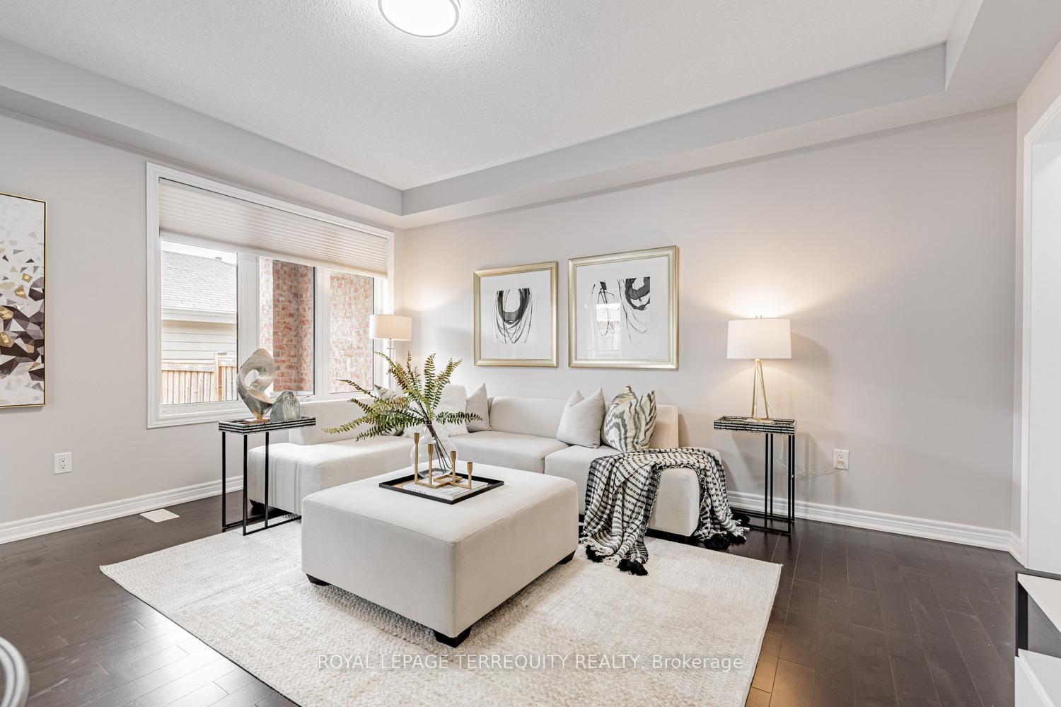 Photo 10 of 207 Almira Avenue, Markham, Cornell — HOMEH