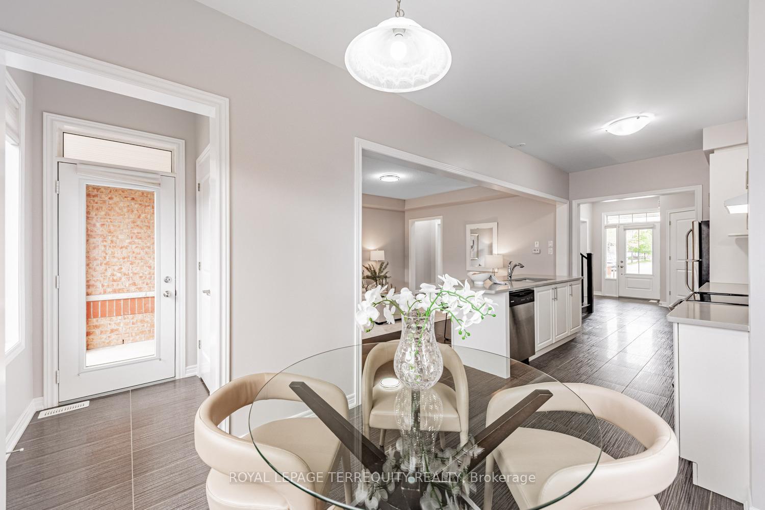 Photo 21 of 207 Almira Avenue, Markham, Cornell — HOMEH