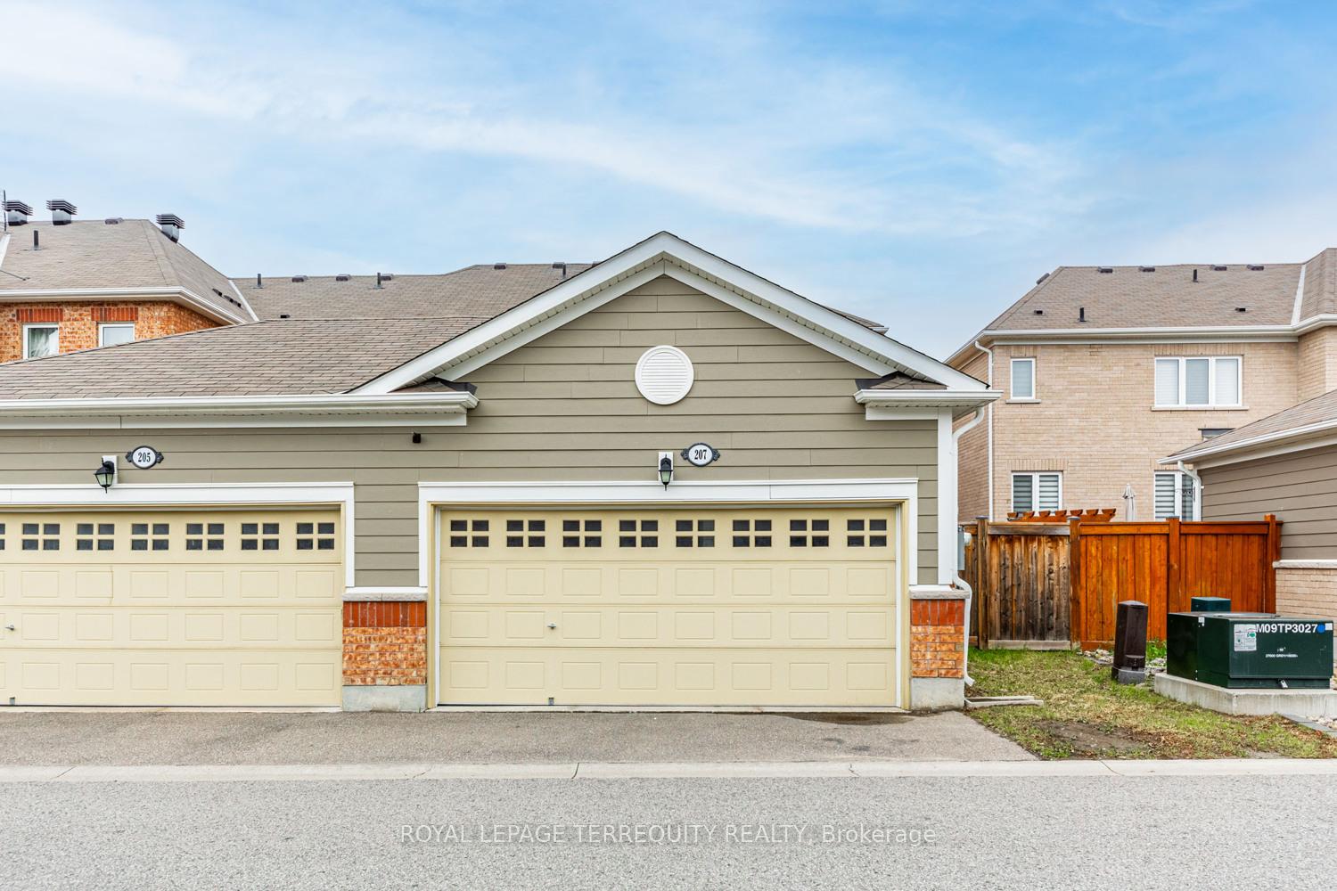 Photo 35 of 207 Almira Avenue, Markham, Cornell — HOMEH