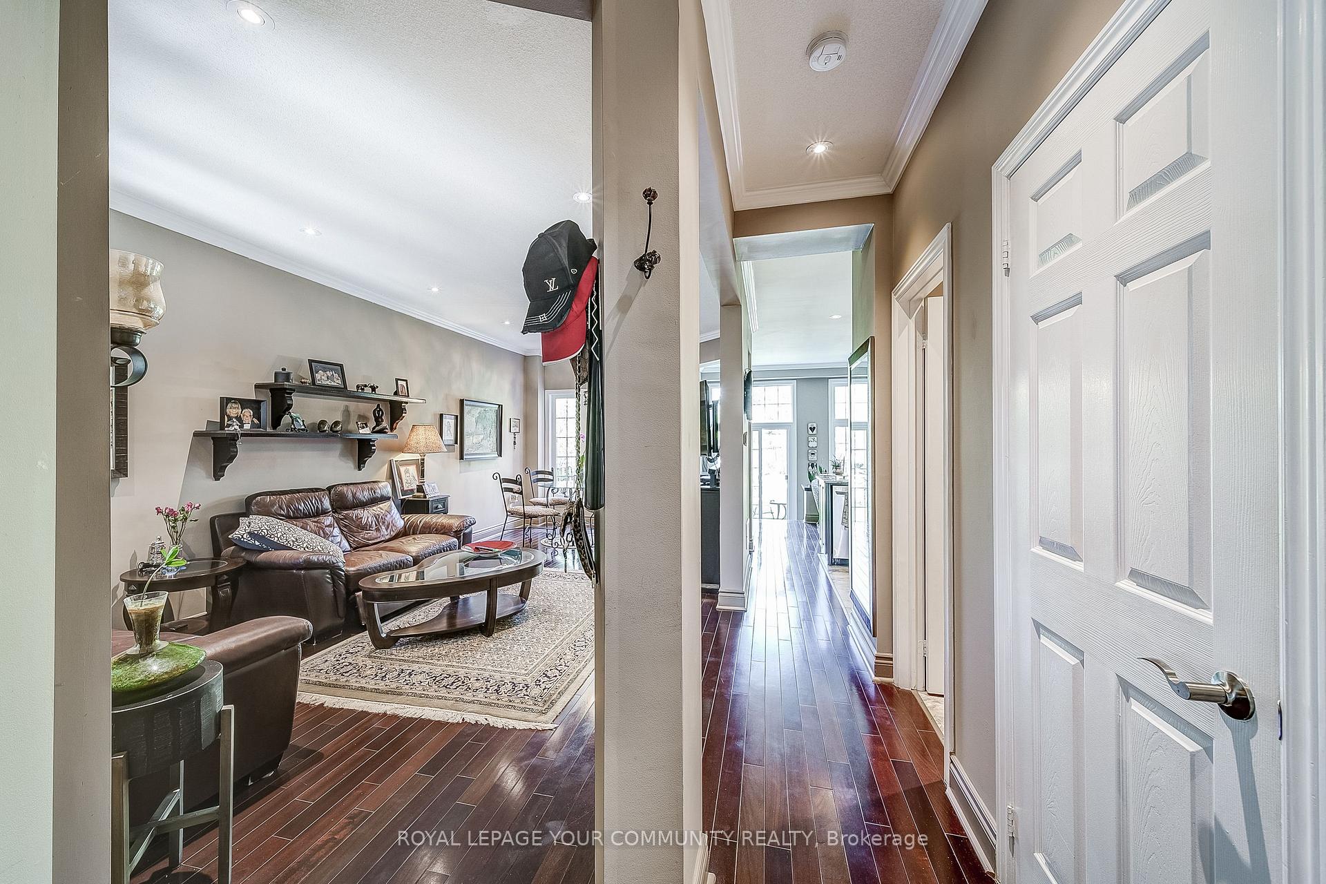 Photo 30 of 86 Downey Circle, Aurora, Bayview Wellington — HOMEH