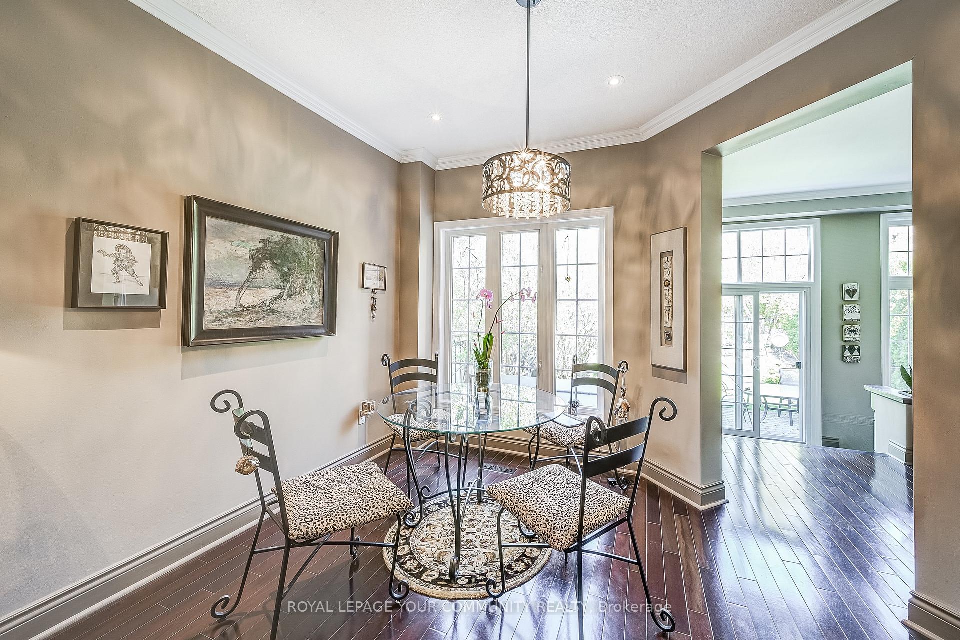 Photo 9 of 86 Downey Circle, Aurora, Bayview Wellington — HOMEH