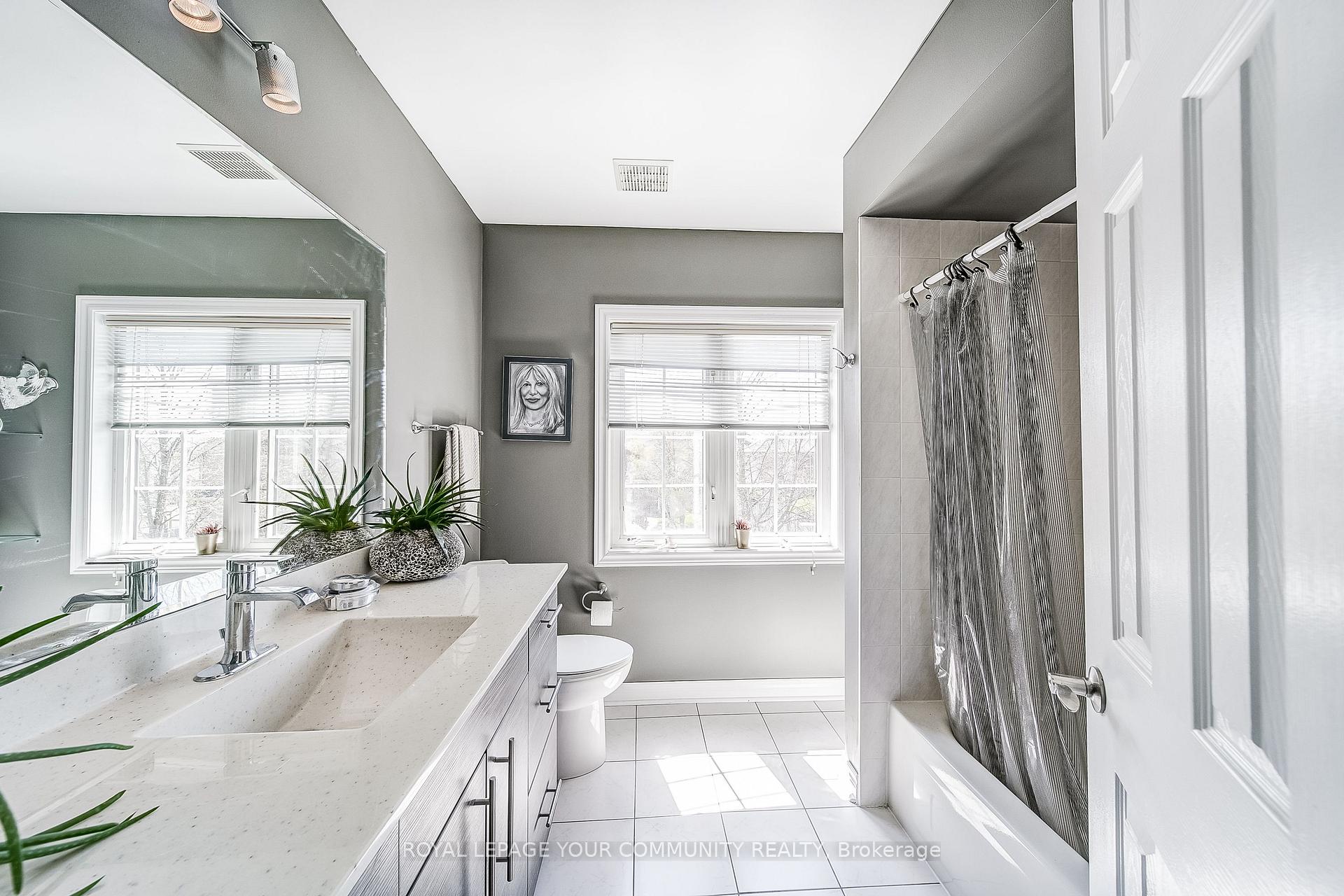 Photo 39 of 86 Downey Circle, Aurora, Bayview Wellington — HOMEH
