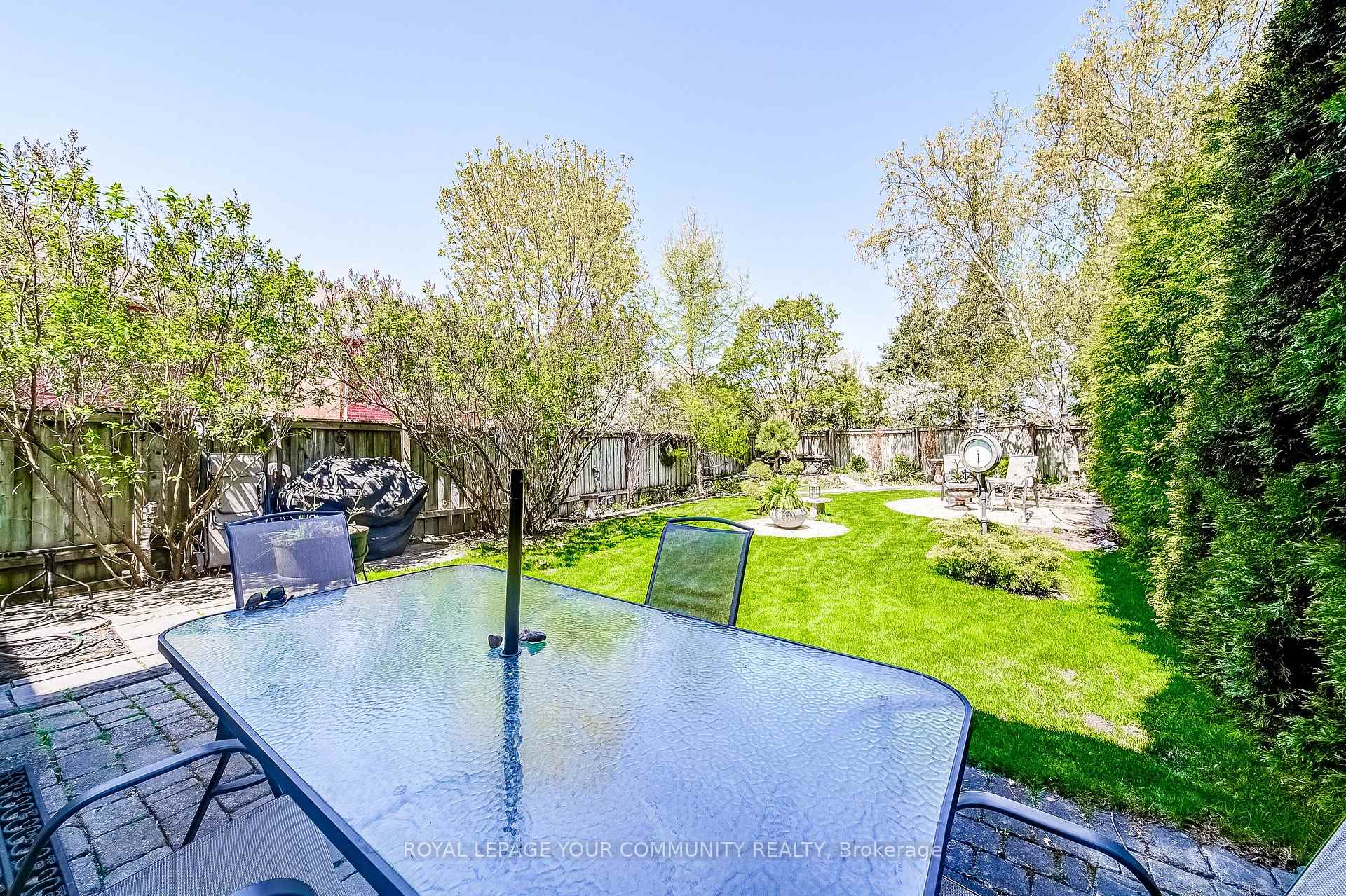 Photo 37 of 86 Downey Circle, Aurora, Bayview Wellington — HOMEH