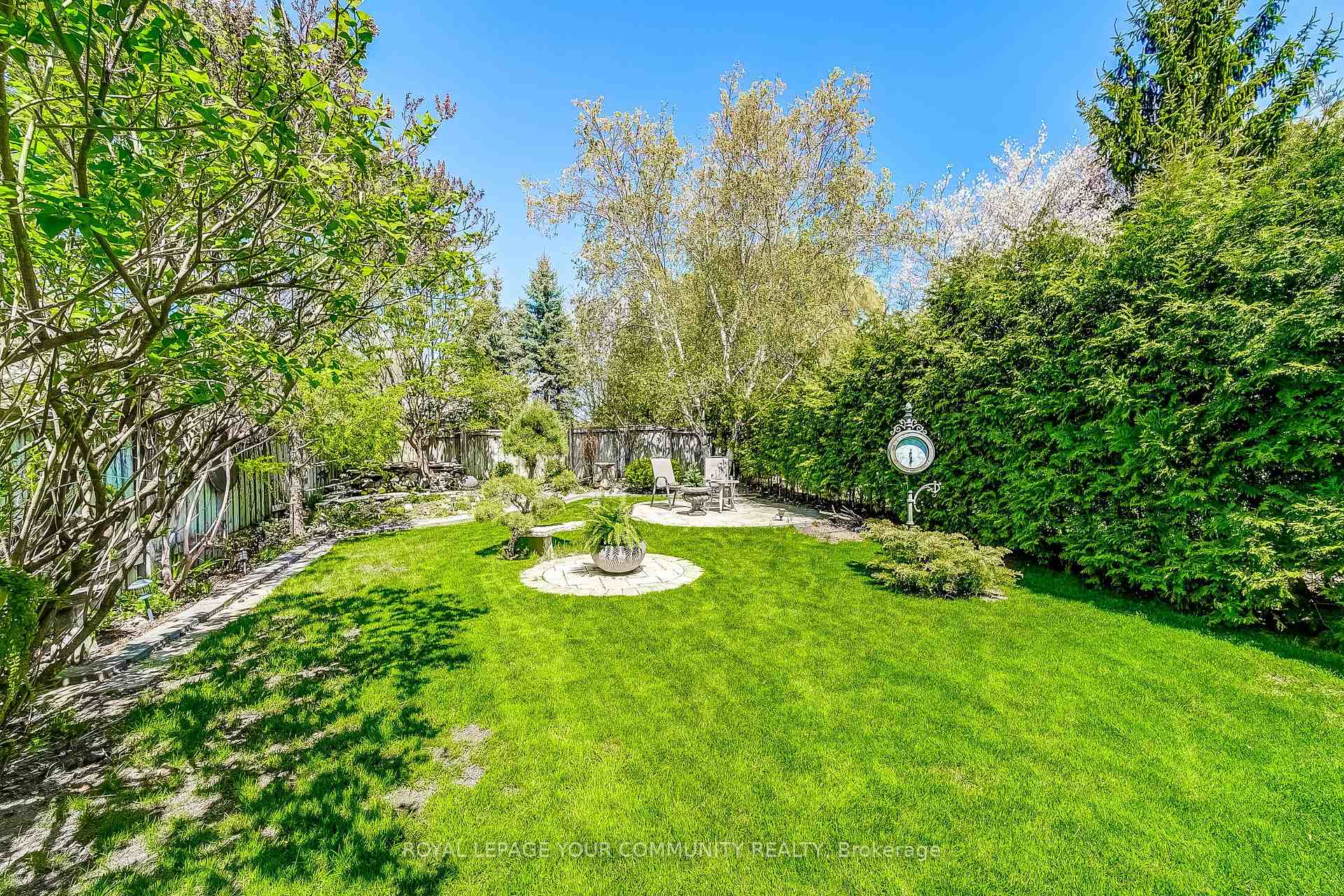 Photo 43 of 86 Downey Circle, Aurora, Bayview Wellington — HOMEH