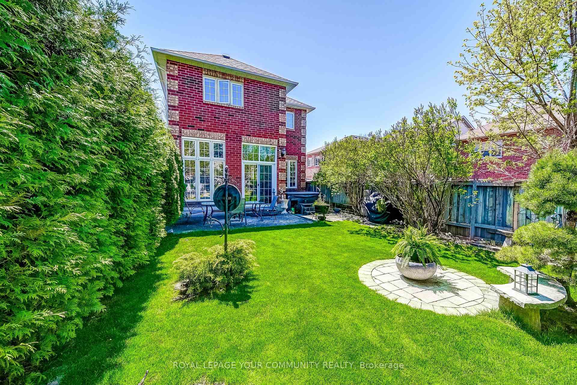 Photo 38 of 86 Downey Circle, Aurora, Bayview Wellington — HOMEH