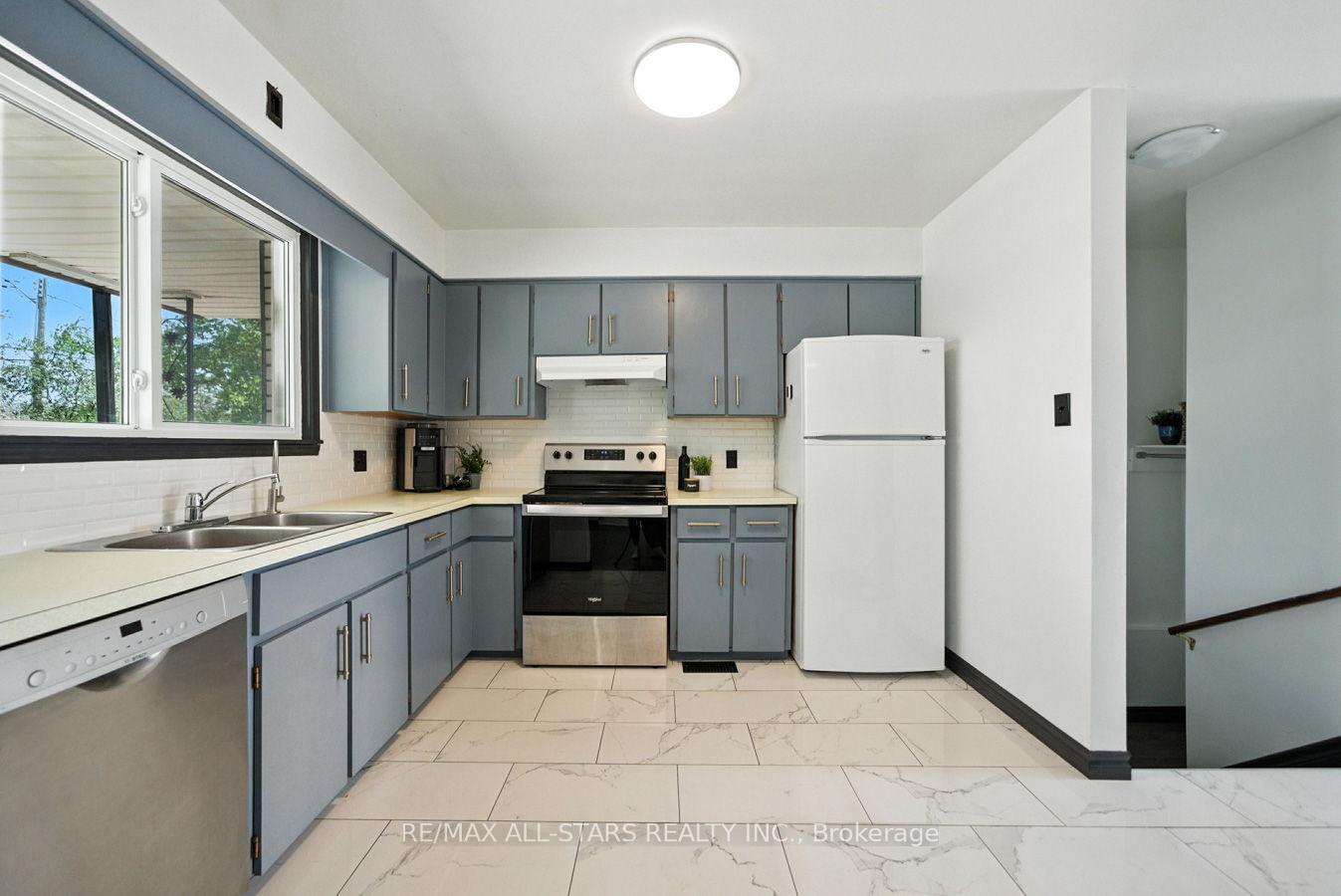Photo 19 of 425 Cameron Street E, Brock, Cannington — HOMEH
