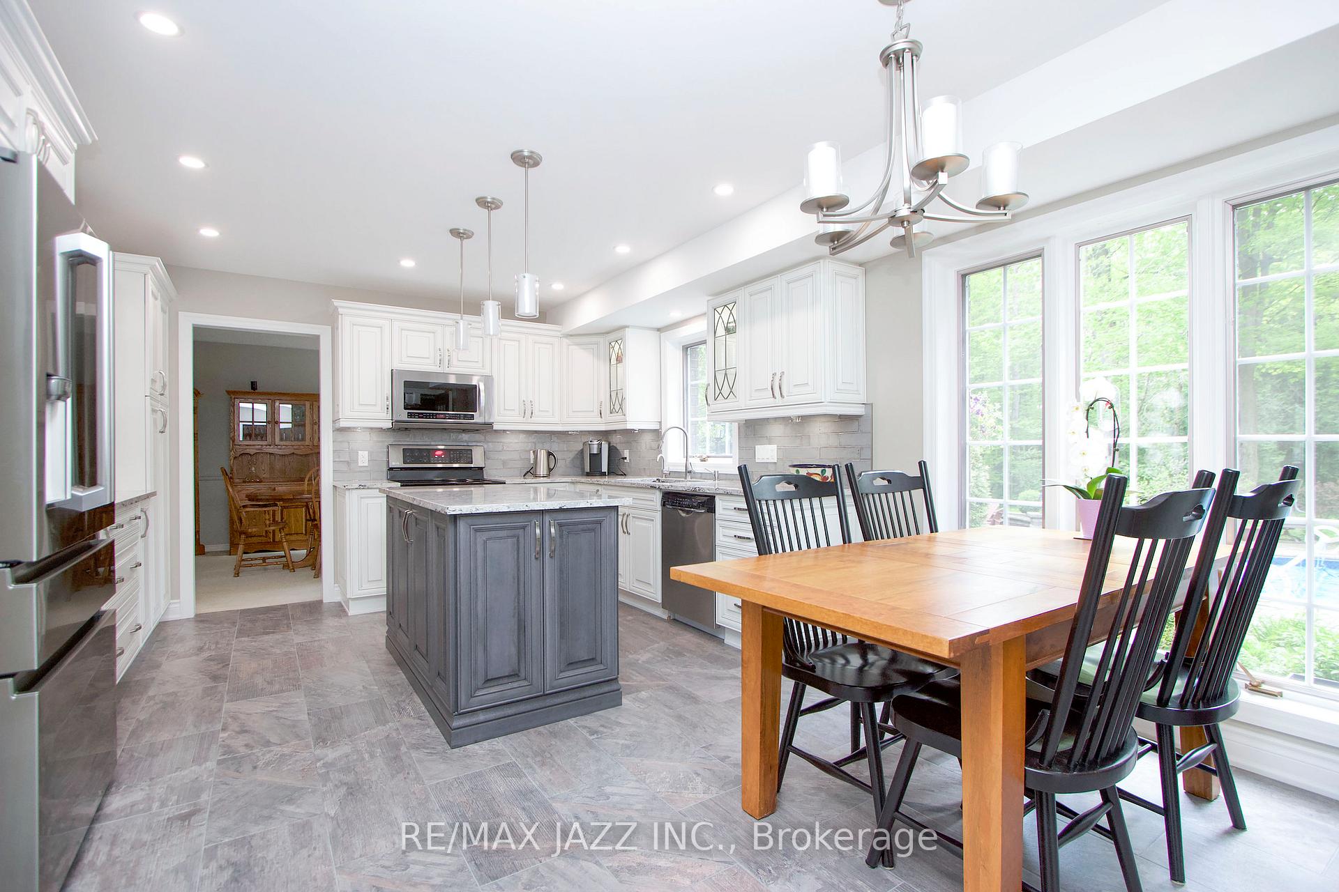 Photo 6 of 35 Castle Harbour Drive, Scugog, Port Perry — HOMEH