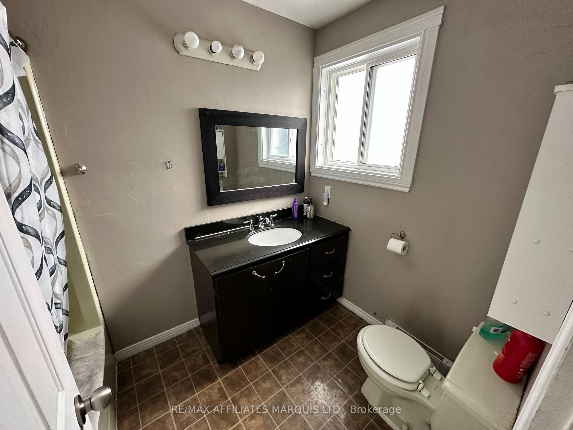 Photo 4 of 925 Adolphus Street, Cornwall — HOMEH