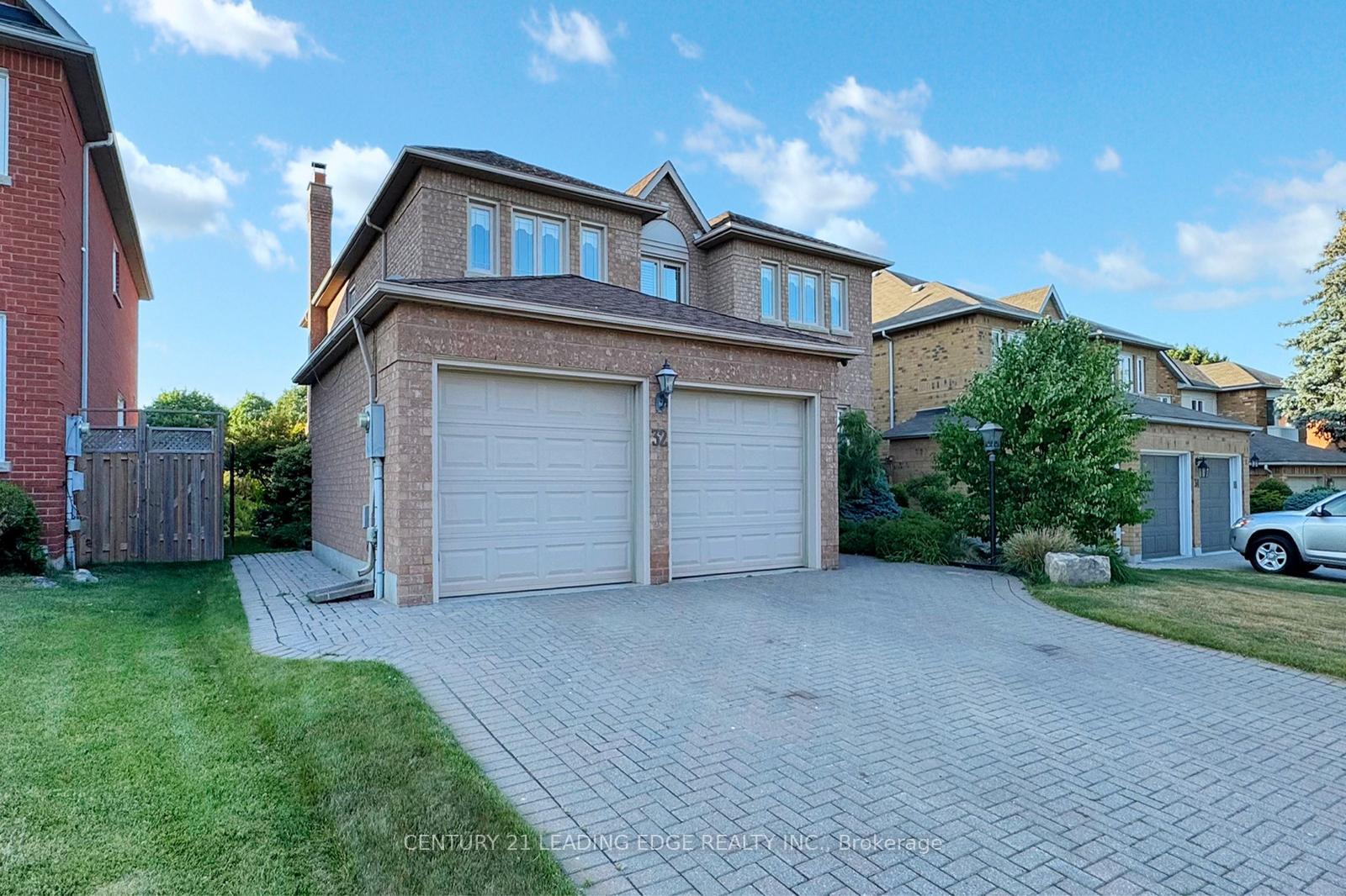 Photo 1 of 32 Charrington Crescent, Markham, Unionville — HOMEH