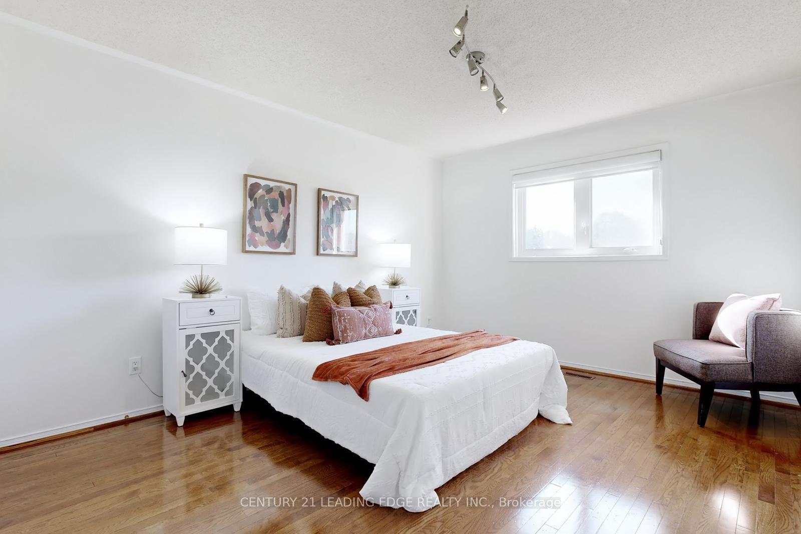 Photo 28 of 32 Charrington Crescent, Markham, Unionville — HOMEH