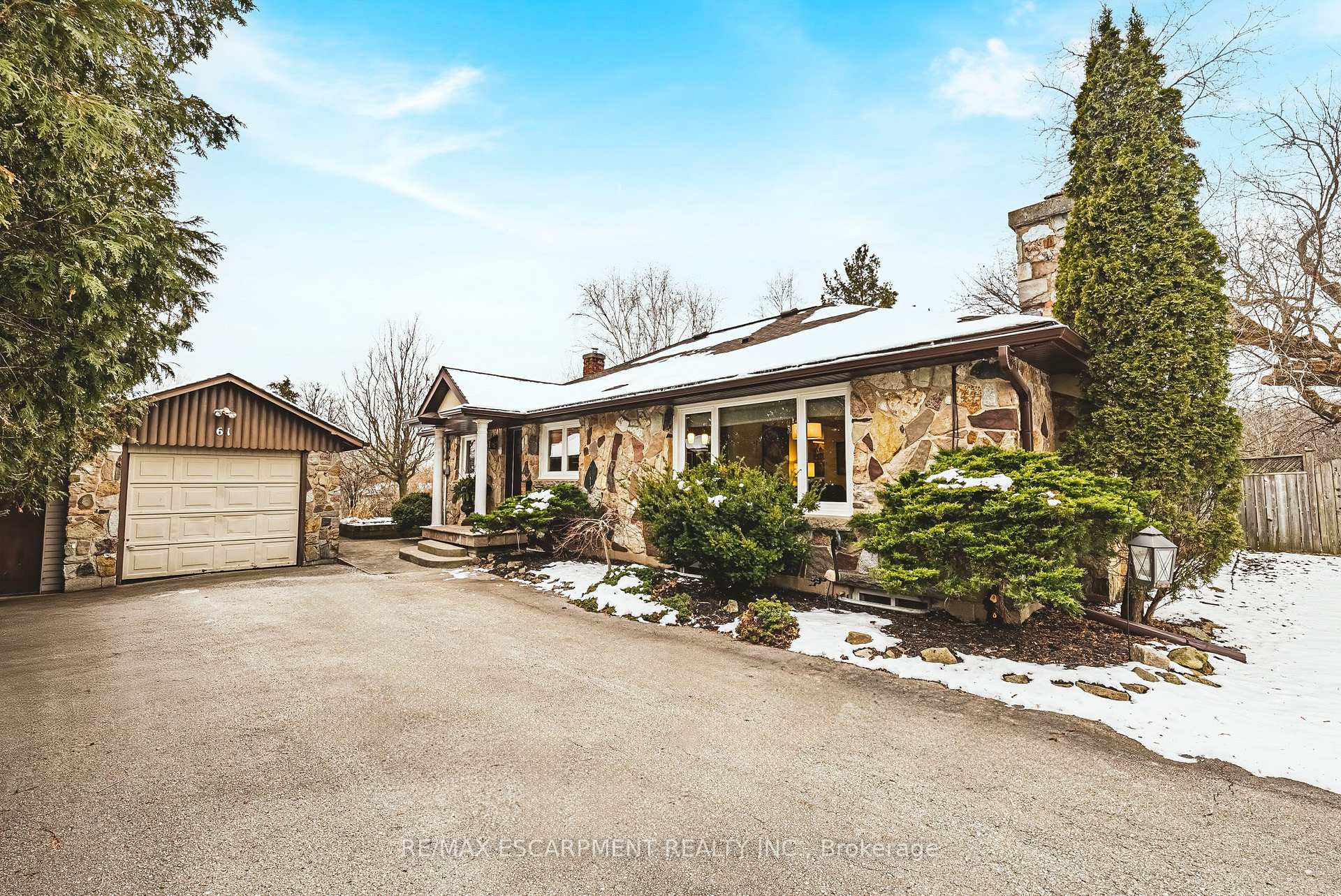 Photo 17 of 61 Home Street, Hamilton, Dundas — HOMEH