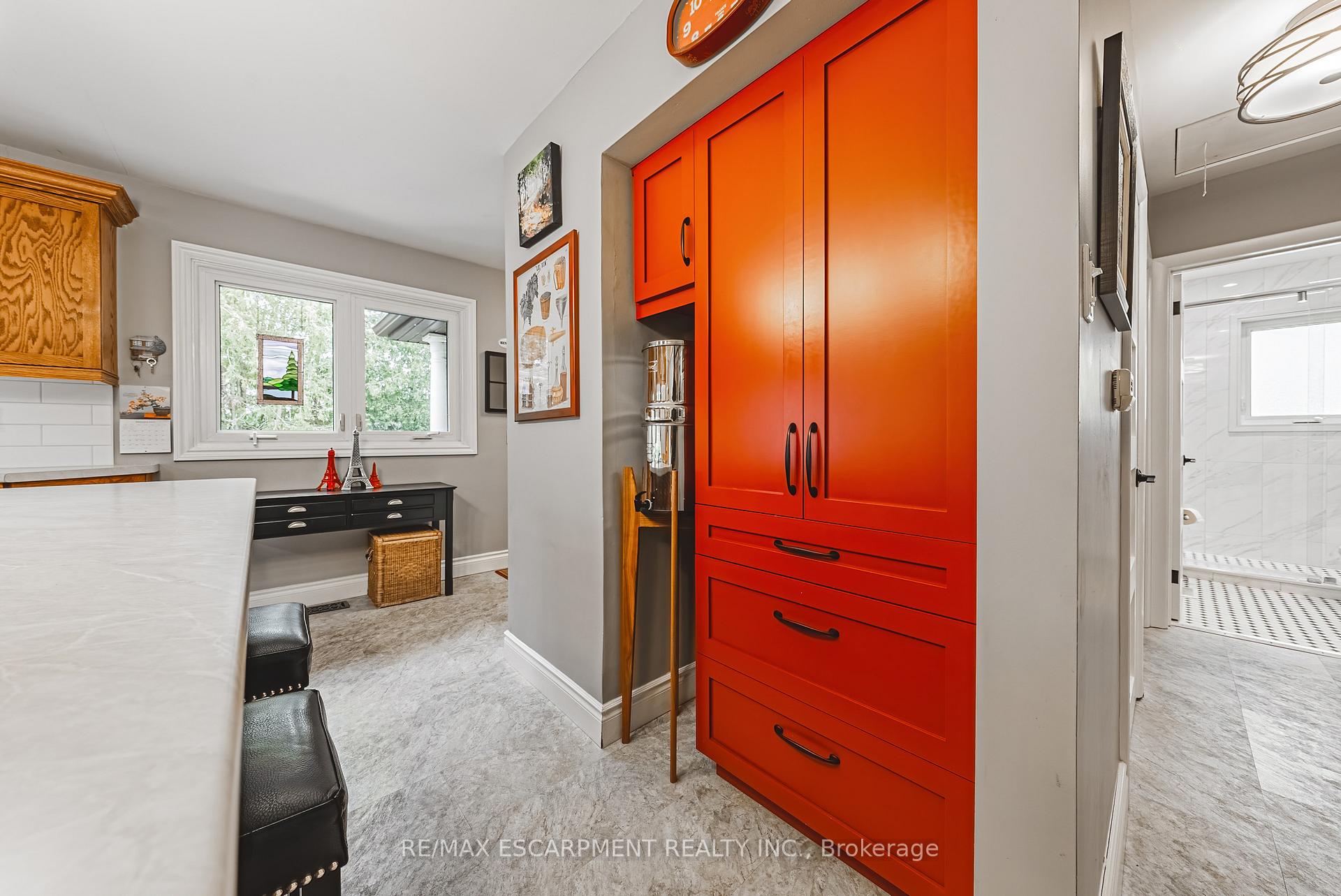 Photo 13 of 61 Home Street, Hamilton, Dundas — HOMEH