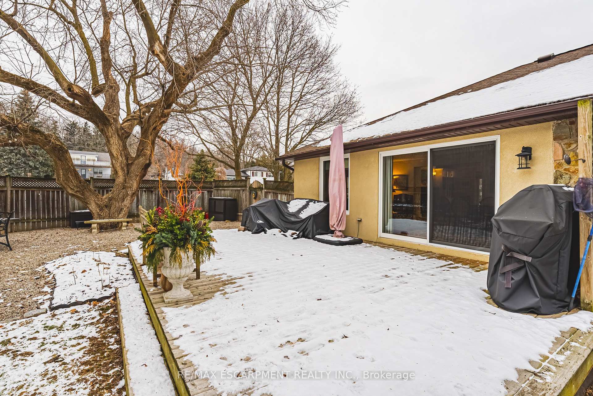 Photo 38 of 61 Home Street, Hamilton, Dundas — HOMEH