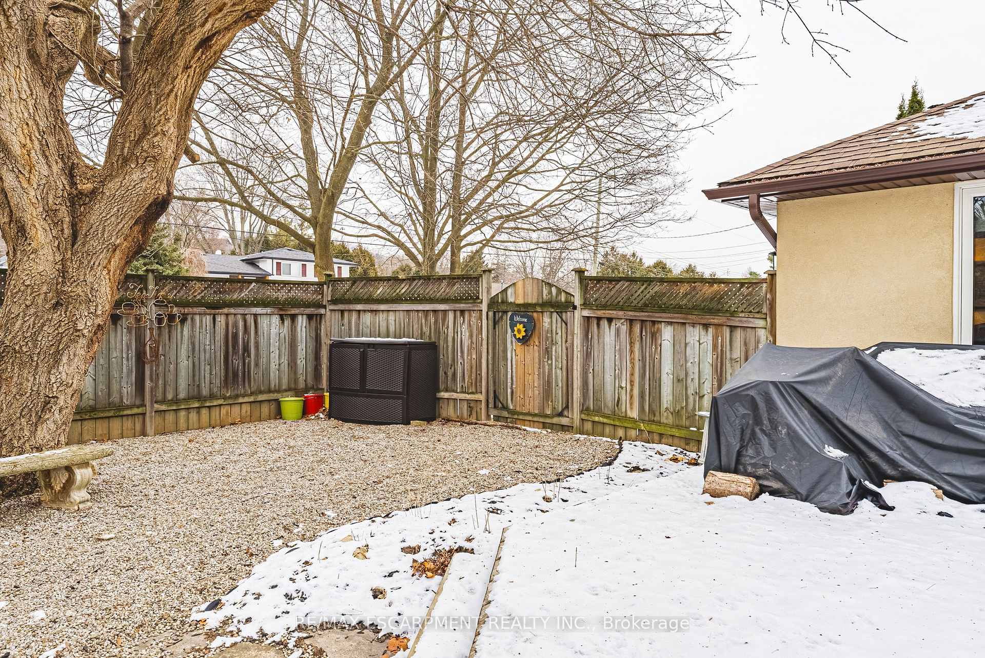Photo 37 of 61 Home Street, Hamilton, Dundas — HOMEH