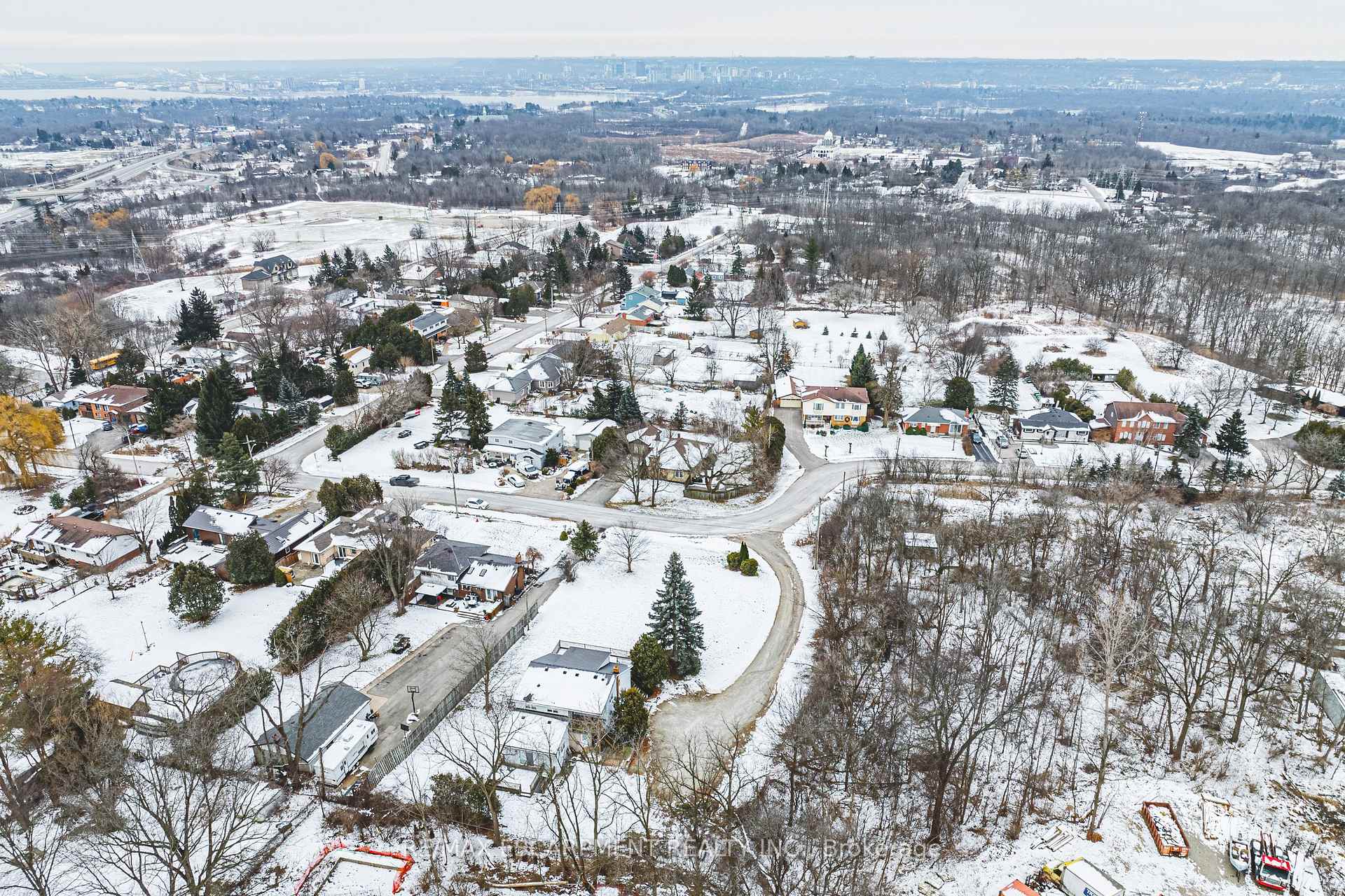 Photo 40 of 61 Home Street, Hamilton, Dundas — HOMEH