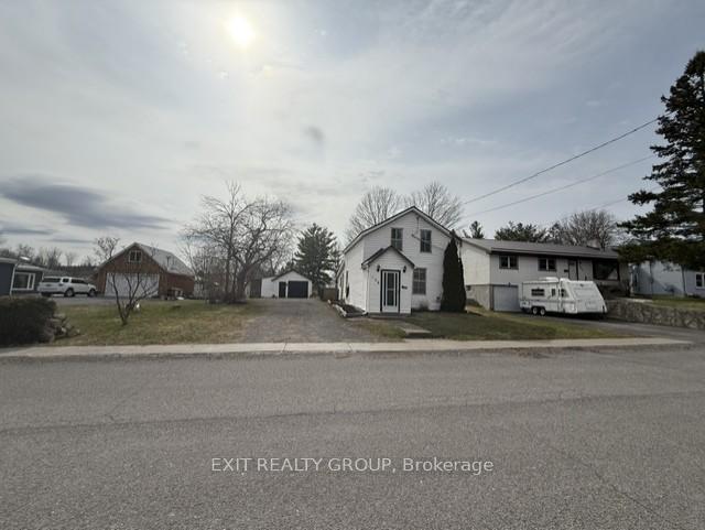 Photo 1 of 156 Henry Street, Stirling-Rawdon, Stirling Ward — HOMEH